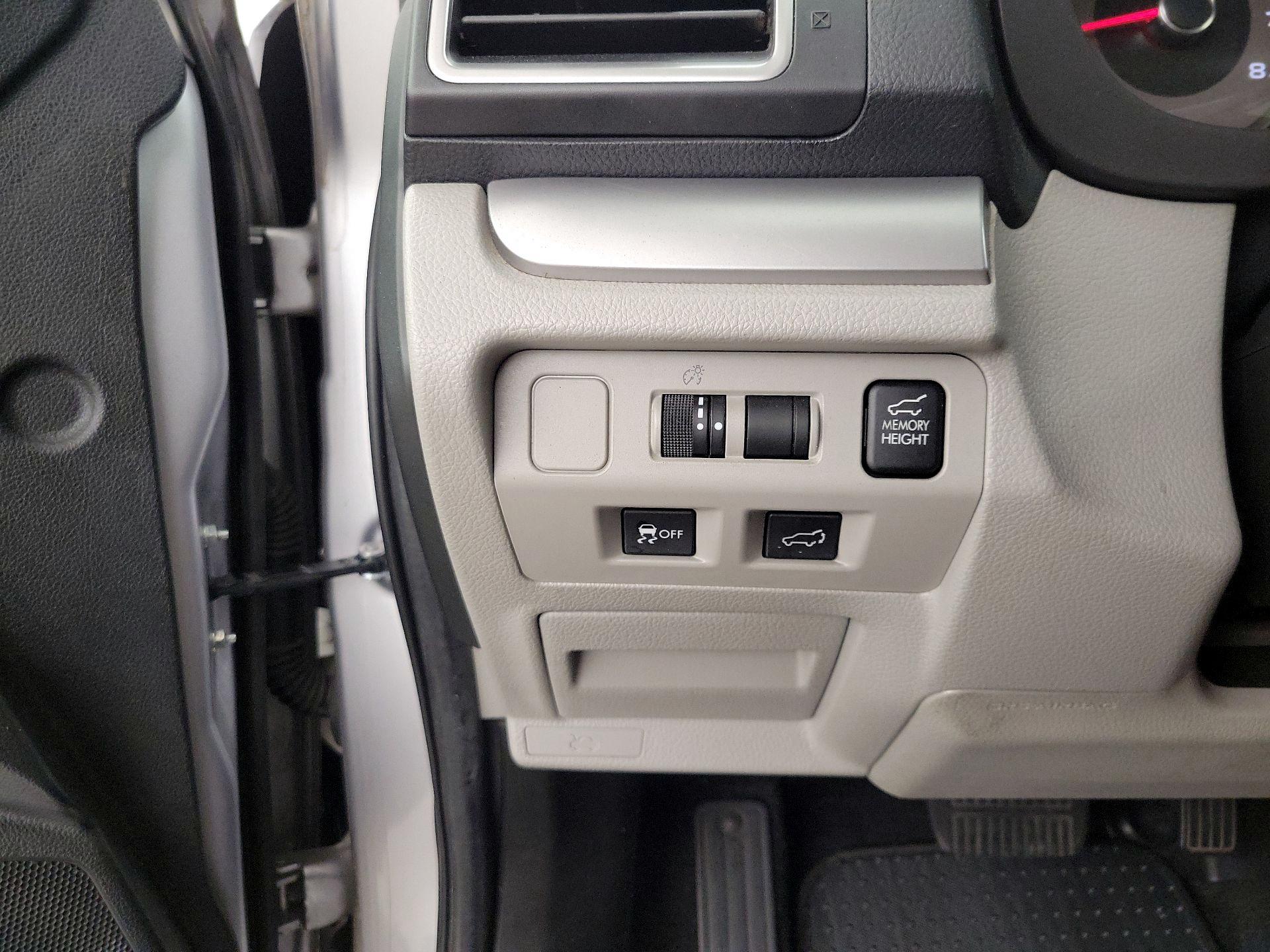 Thumbnail: 2016 Subaru Forester - 13