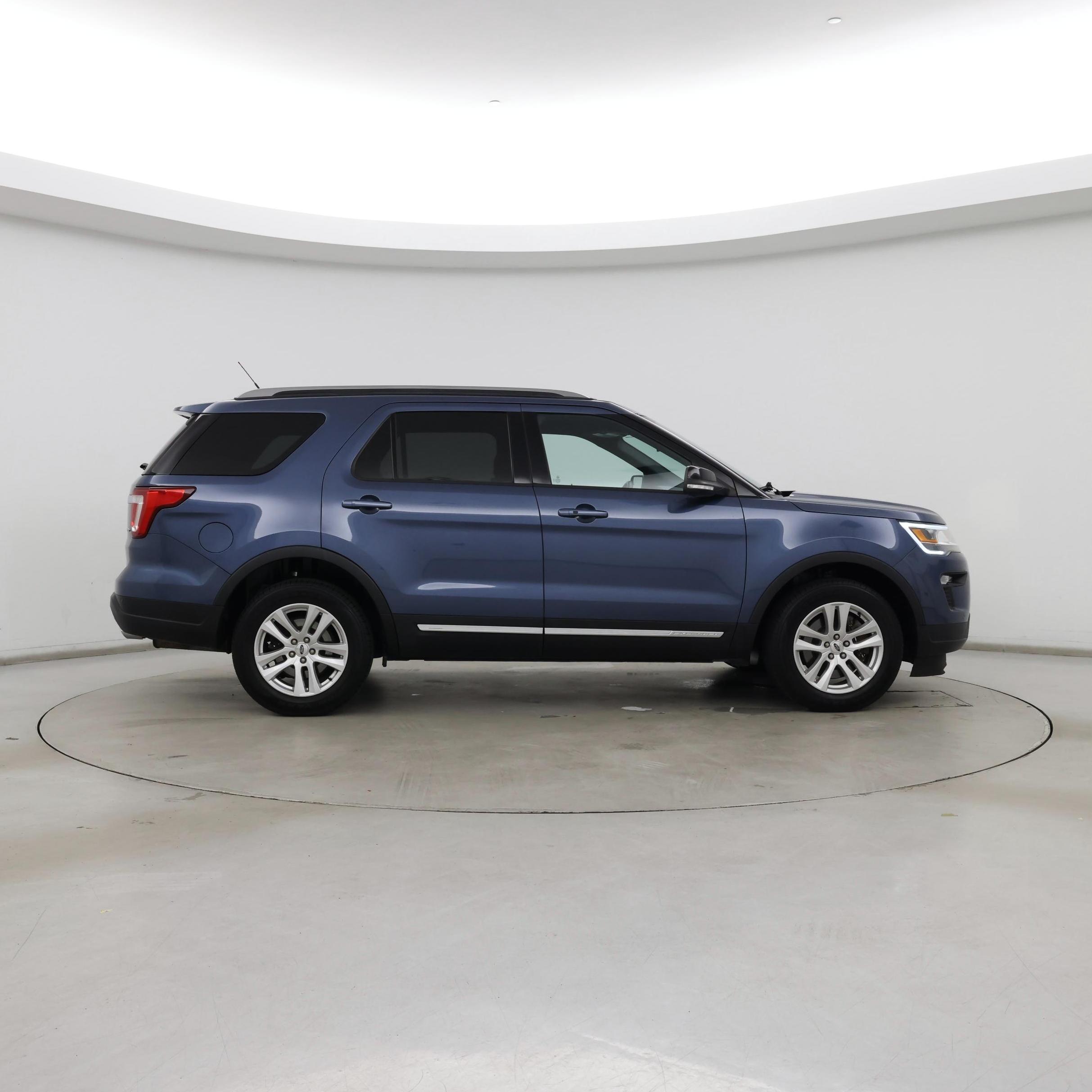 Thumbnail: 2018 Ford Explorer - 7