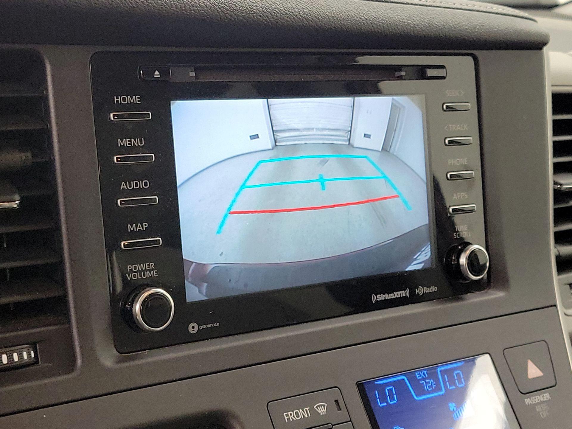 Thumbnail: 2020 Toyota Sienna - 15