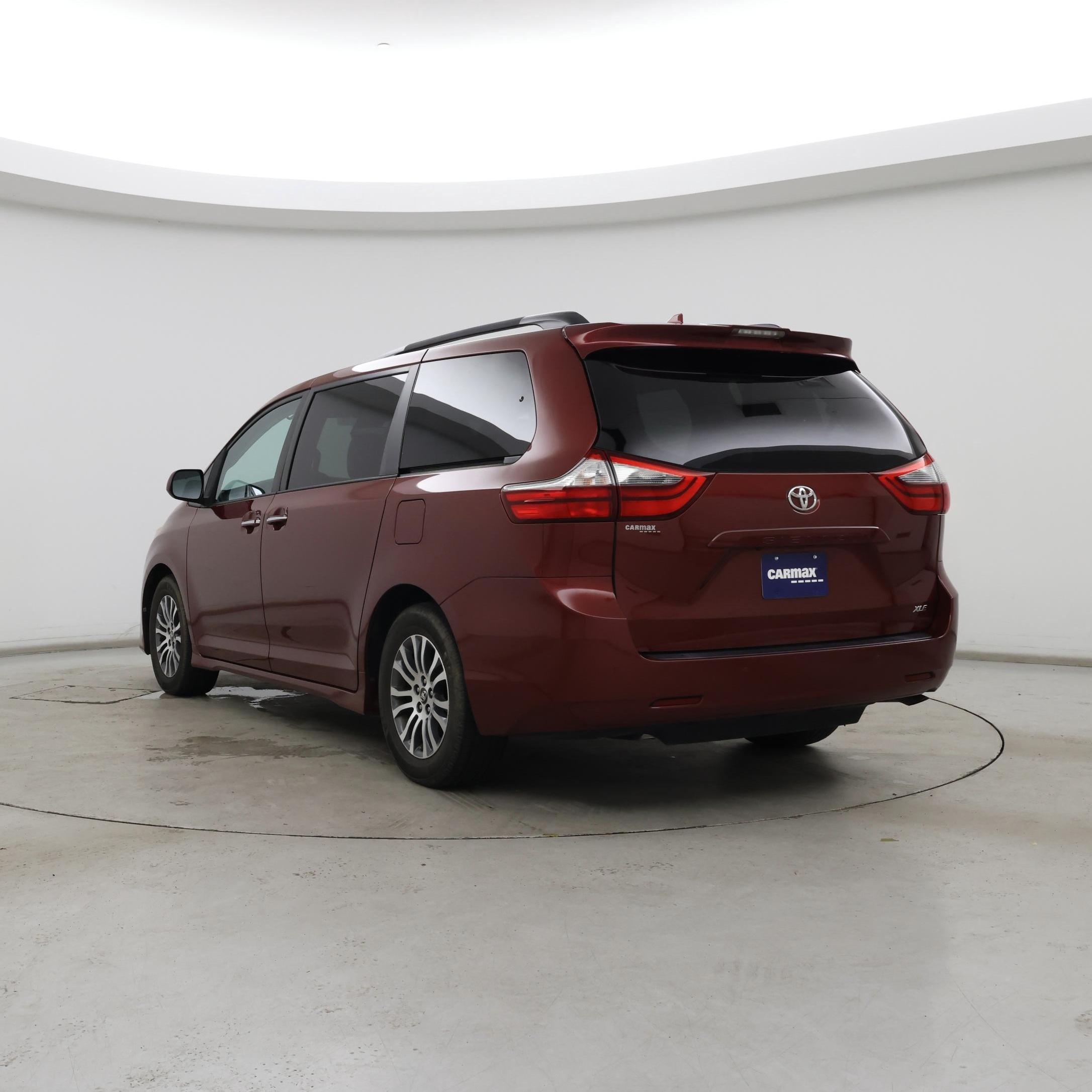 Thumbnail: 2020 Toyota Sienna - 2