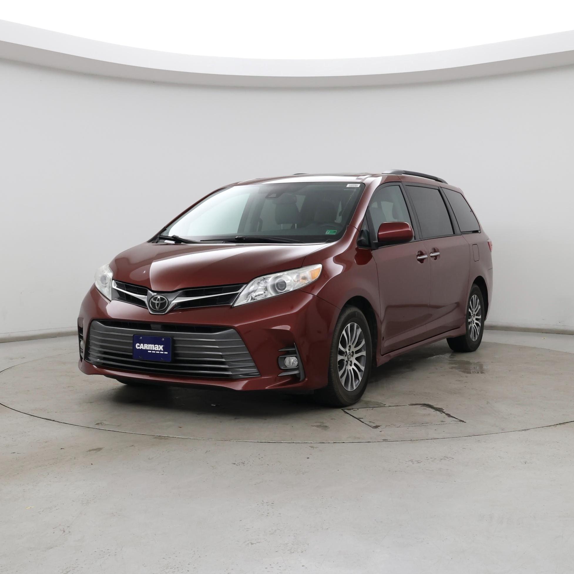 Thumbnail: 2020 Toyota Sienna - 4