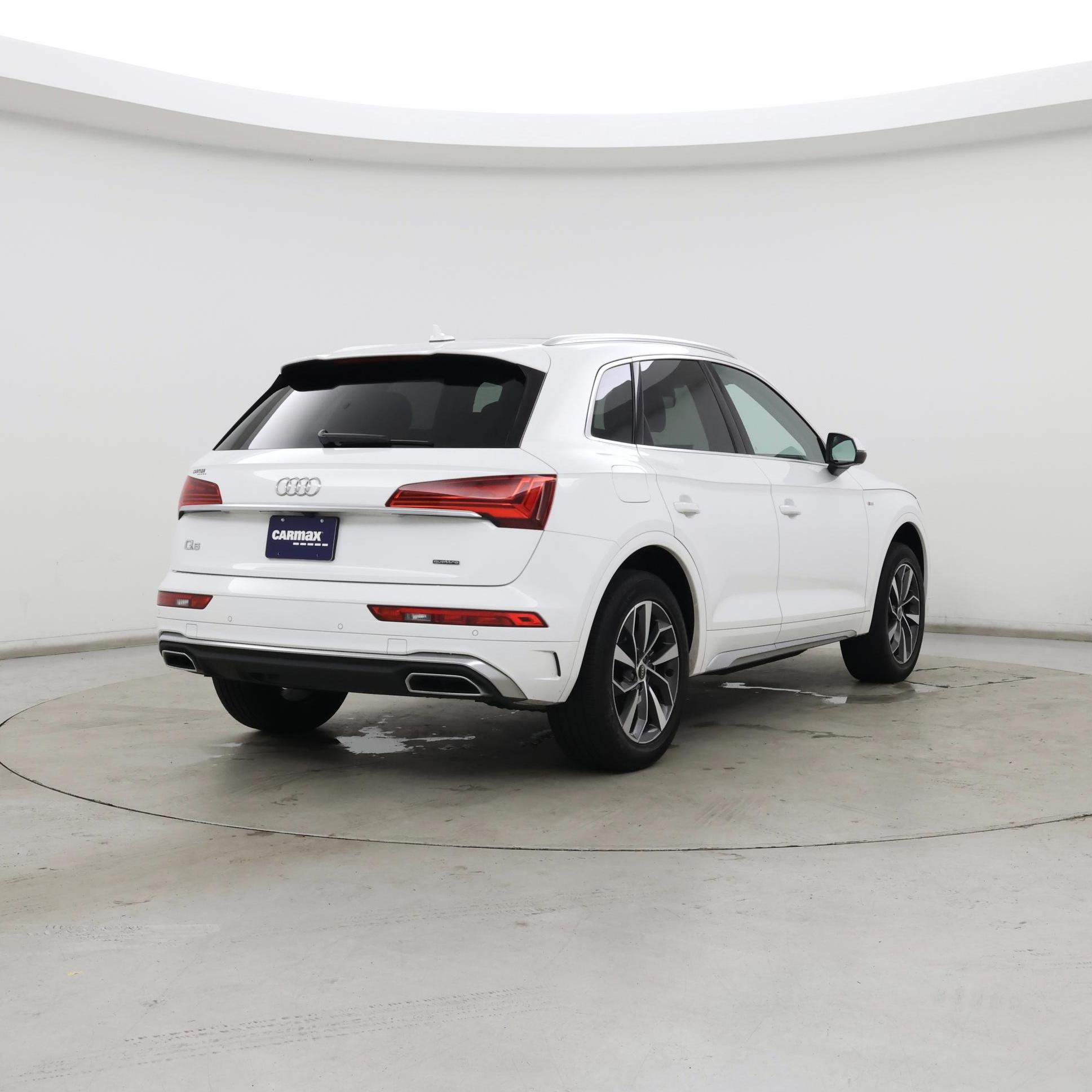 Thumbnail: 2022 Audi Q5 - 8