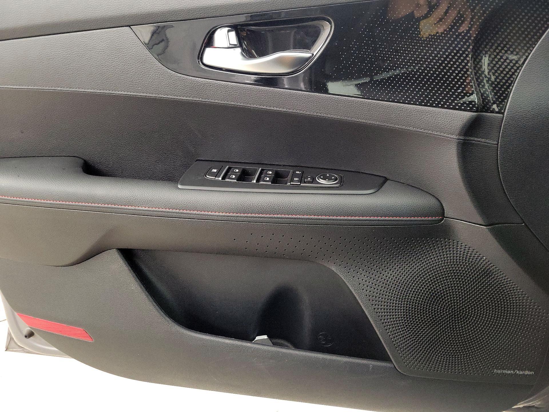 Thumbnail: 2023 Kia Forte - 12