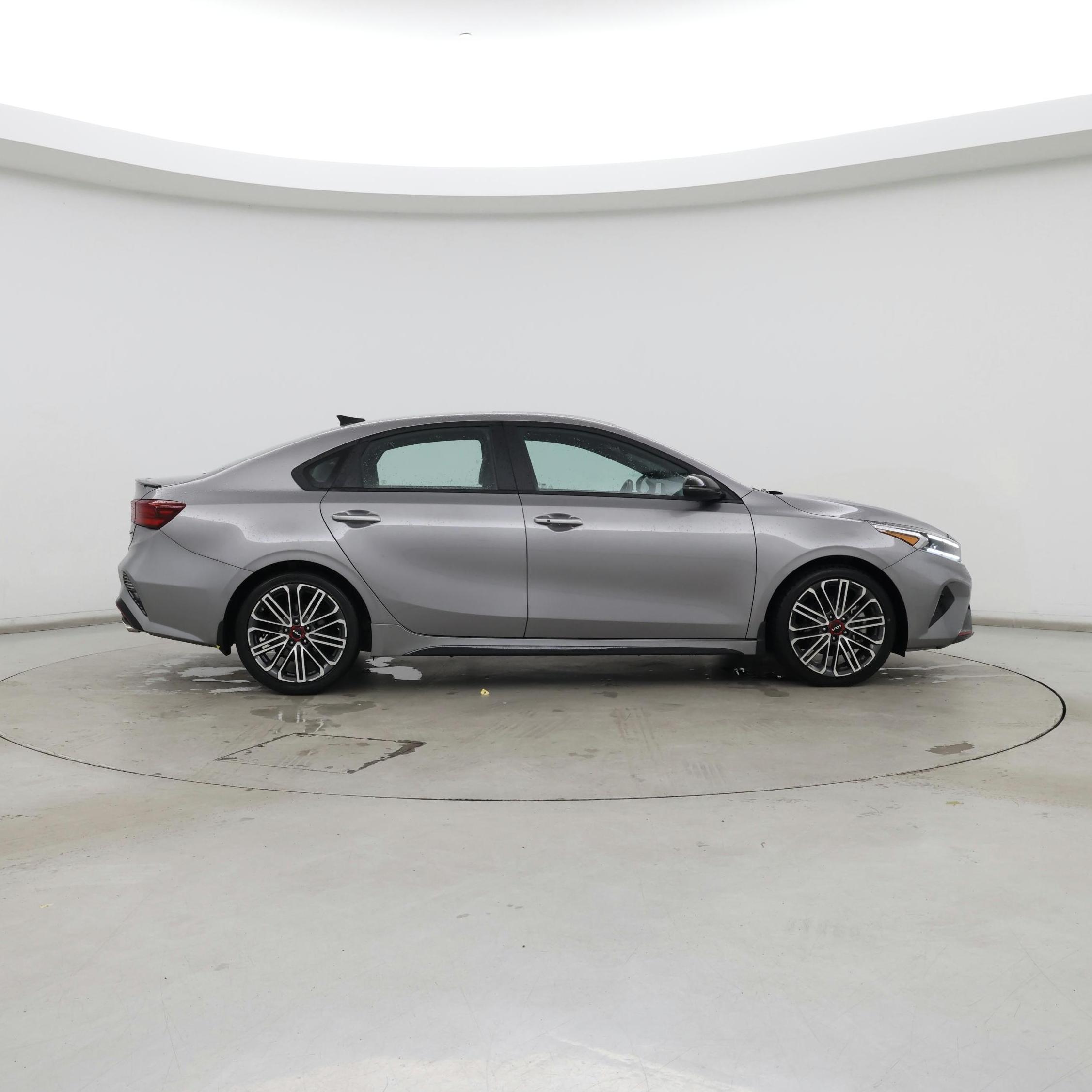 Thumbnail: 2023 Kia Forte - 7