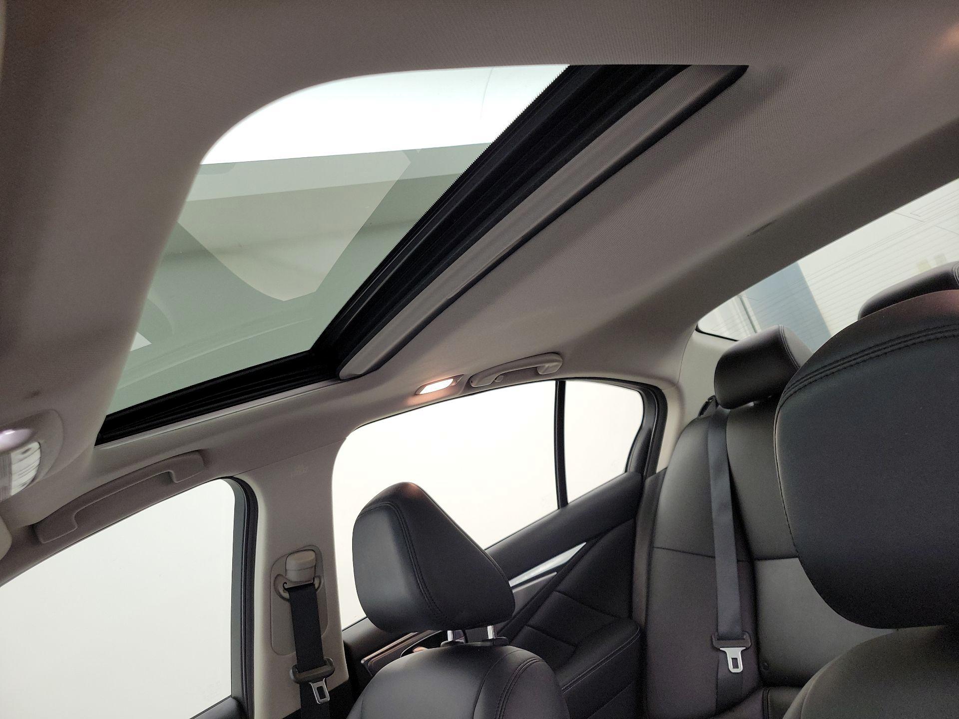 Thumbnail: 2017 INFINITI Q50 - 20