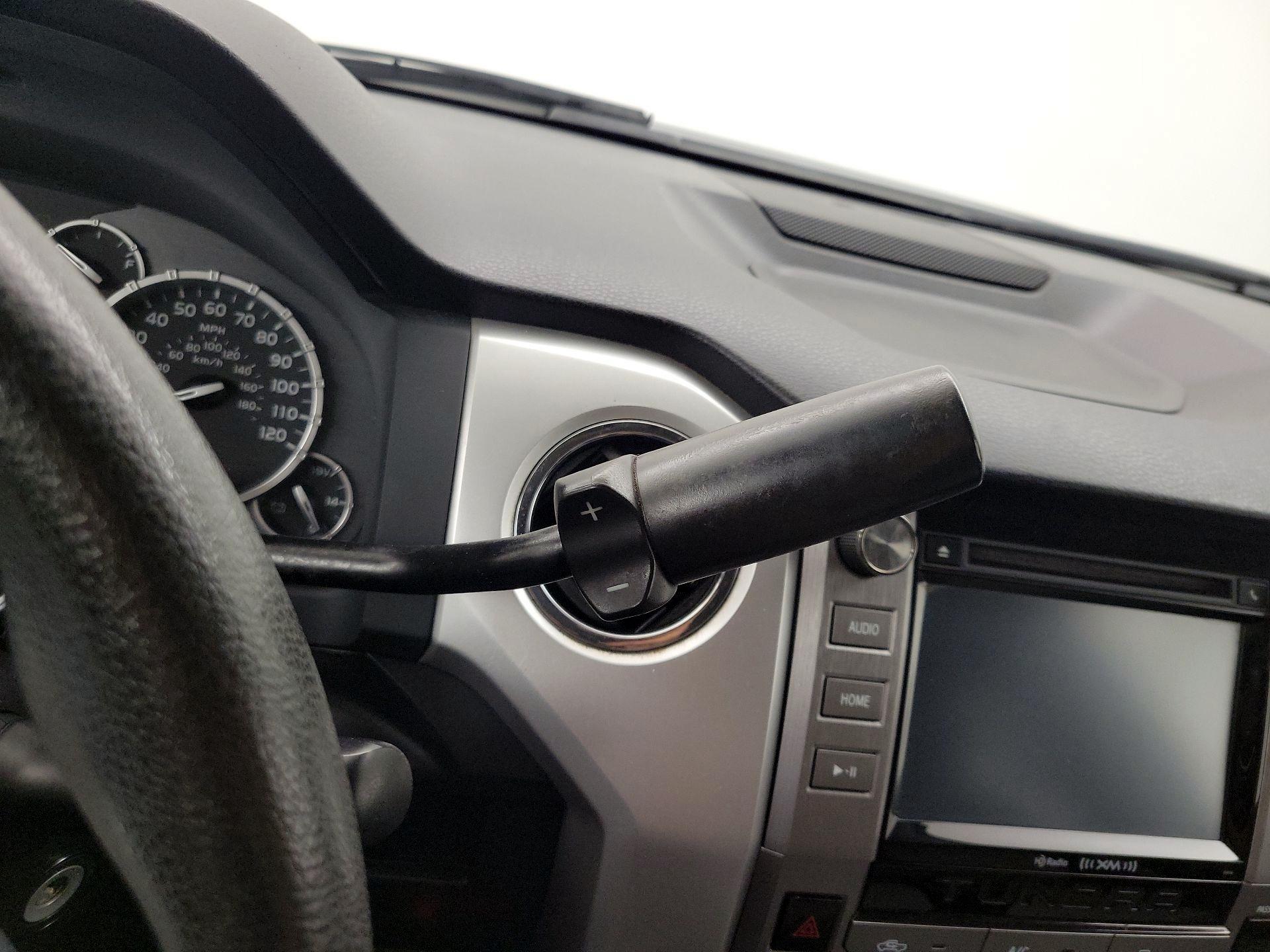 Thumbnail: 2017 Toyota Tundra - 17