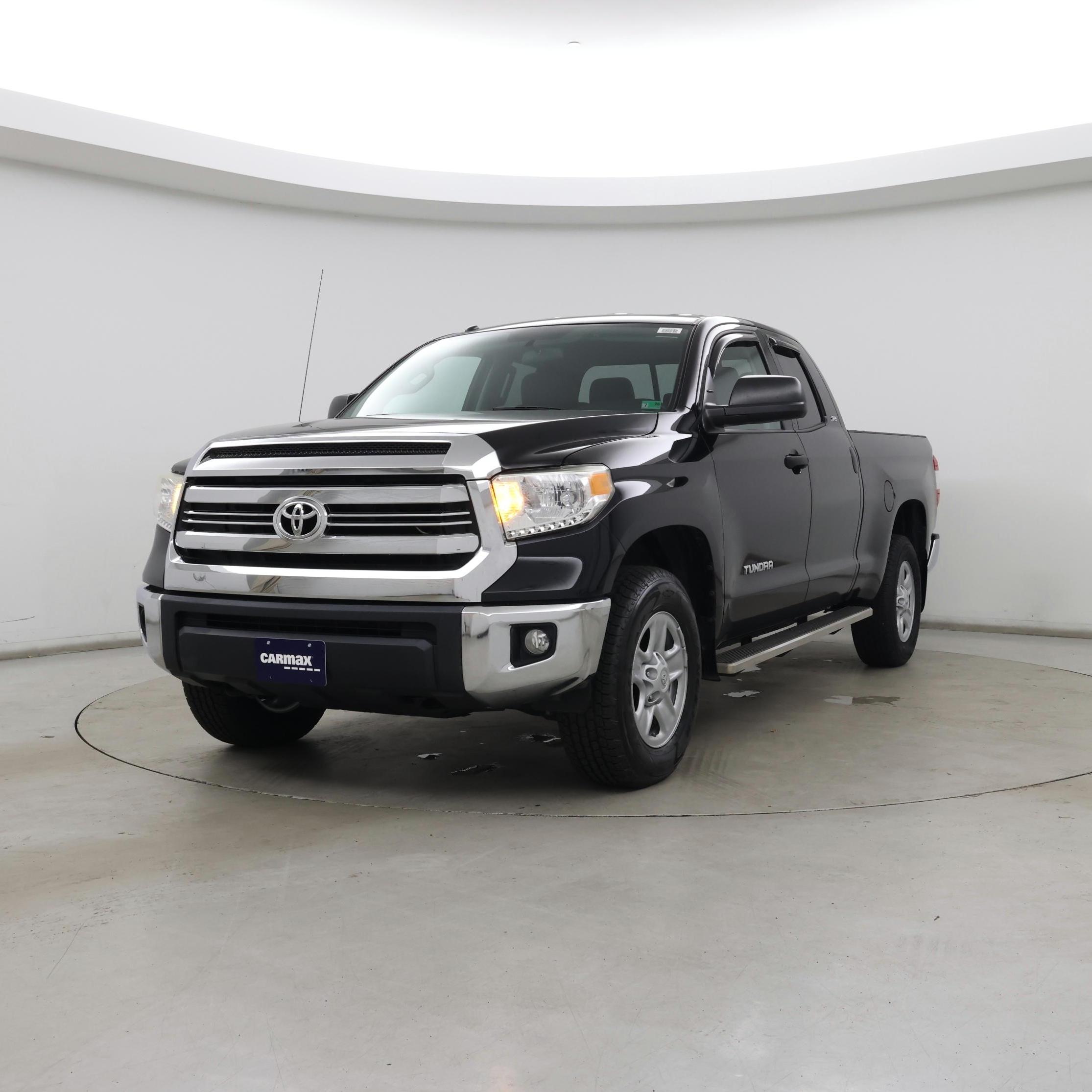 Thumbnail: 2017 Toyota Tundra - 4