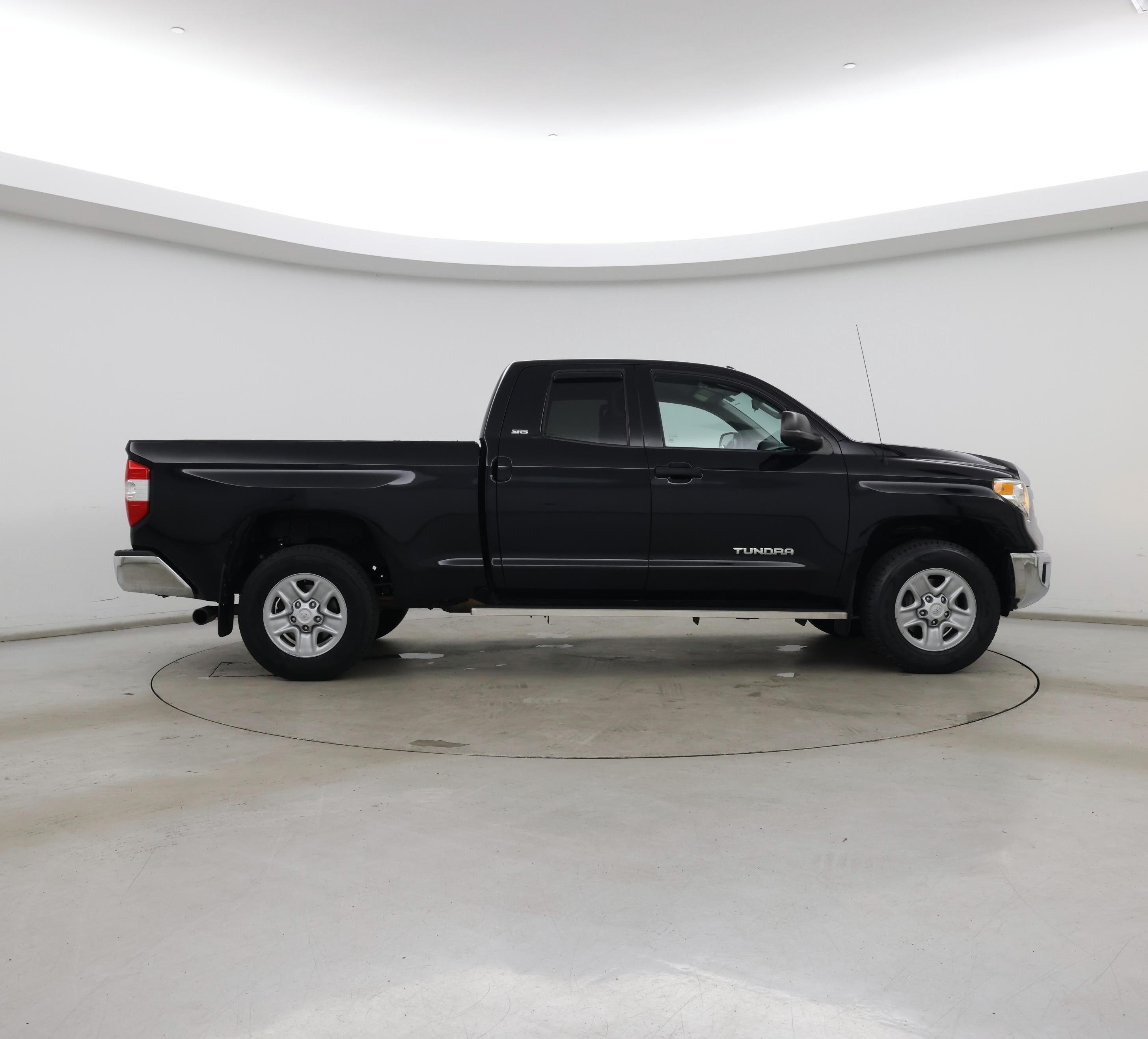 Thumbnail: 2017 Toyota Tundra - 7