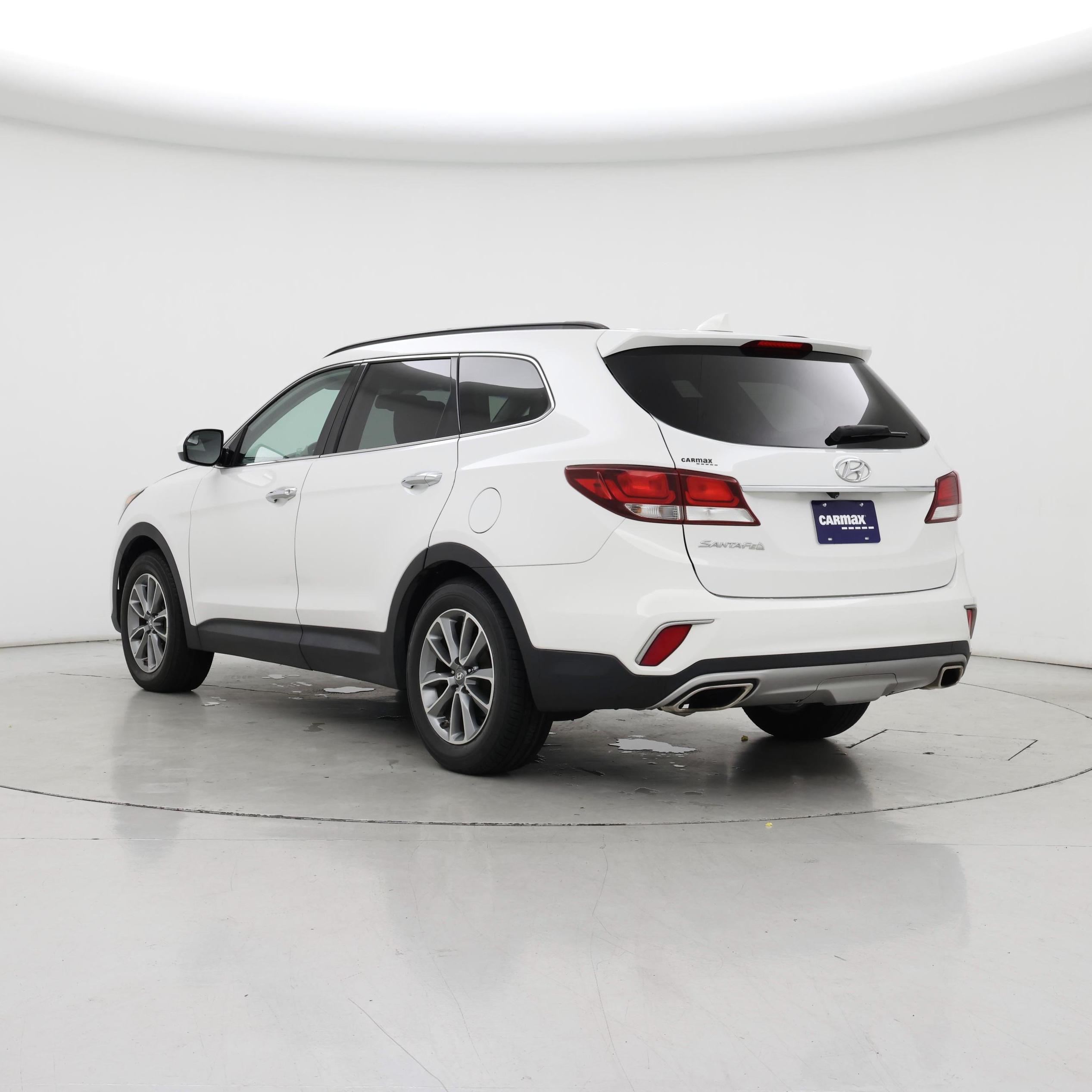 Thumbnail: 2017 Hyundai Santa Fe - 2