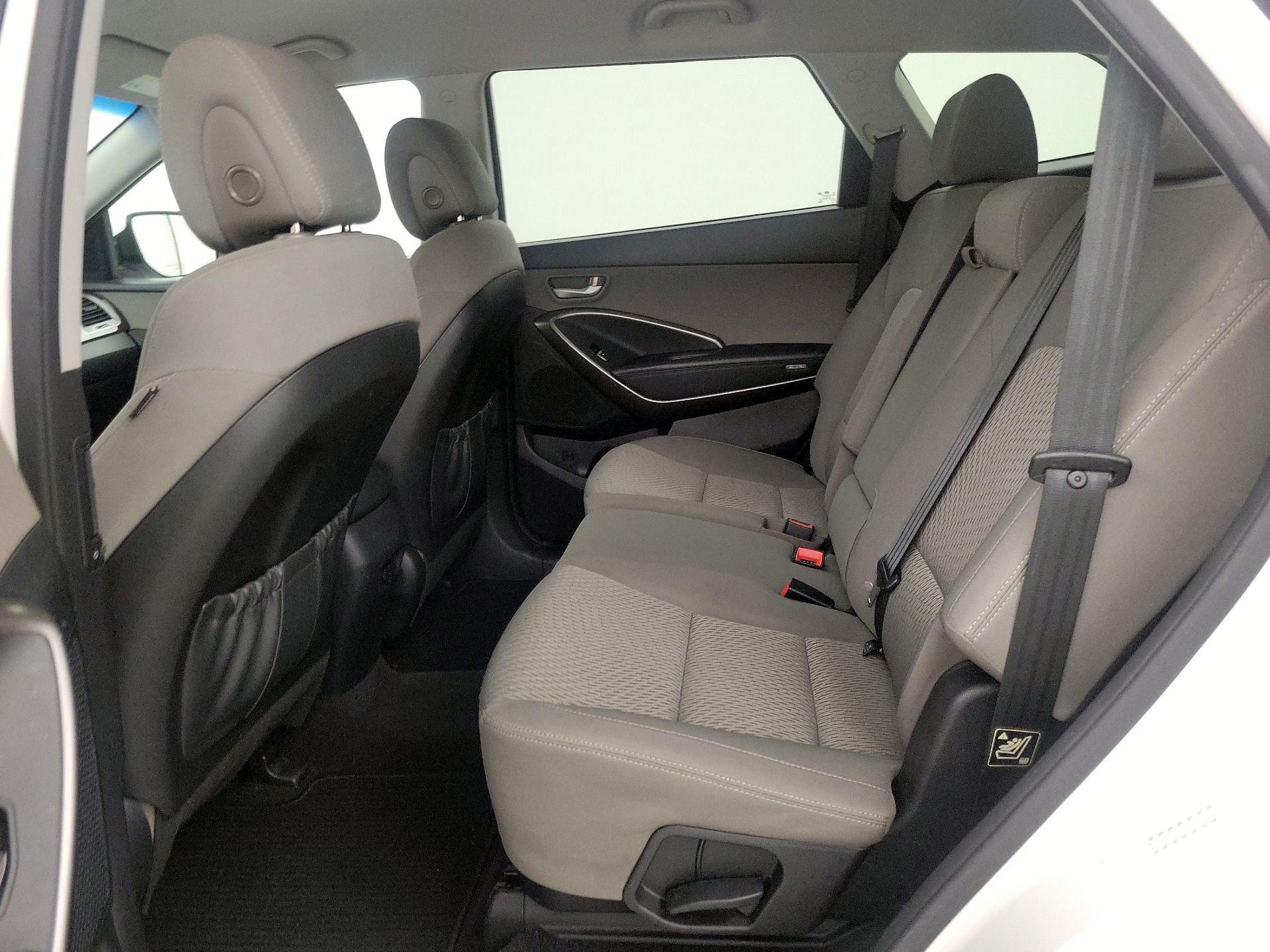 Thumbnail: 2017 Hyundai Santa Fe - 19