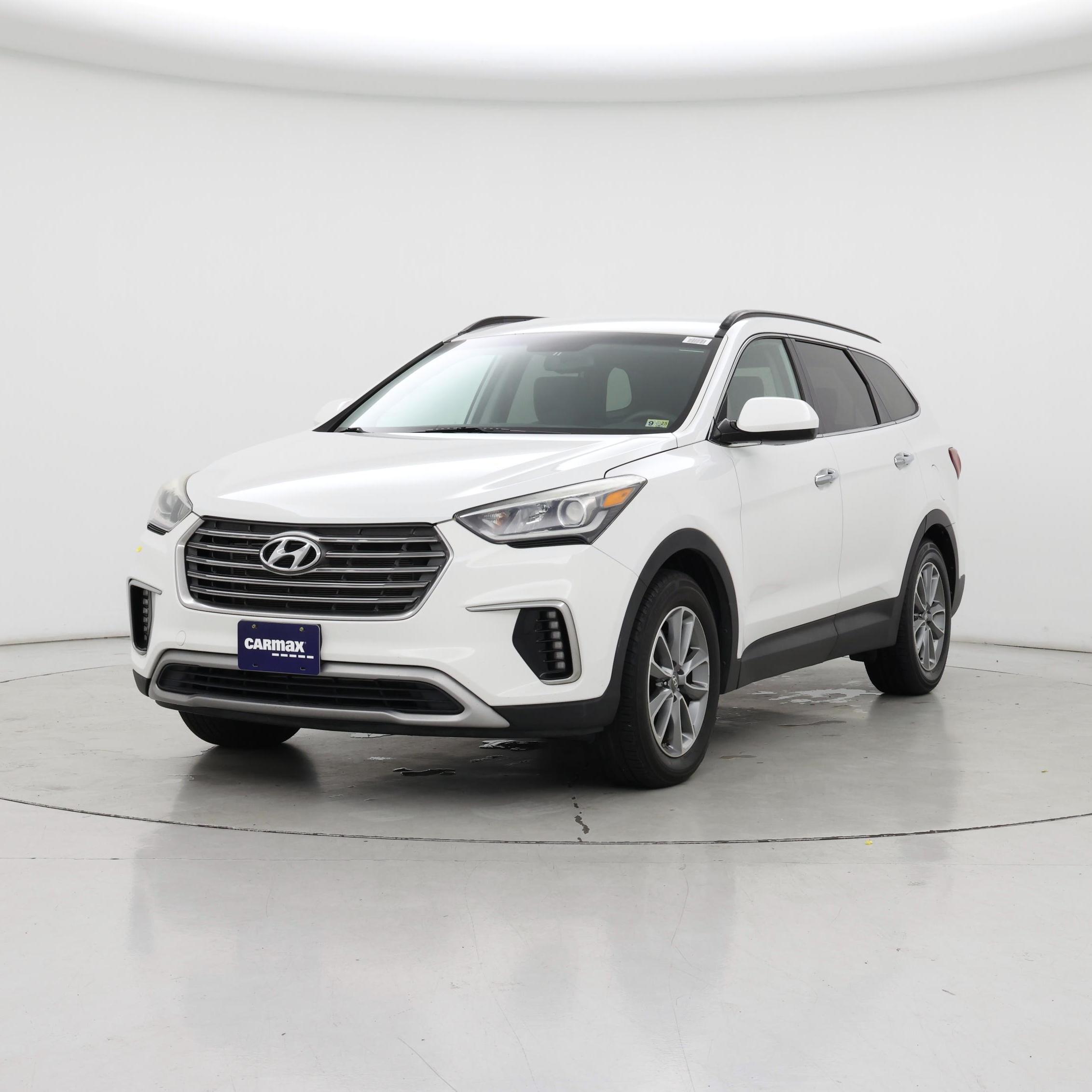 Thumbnail: 2017 Hyundai Santa Fe - 4