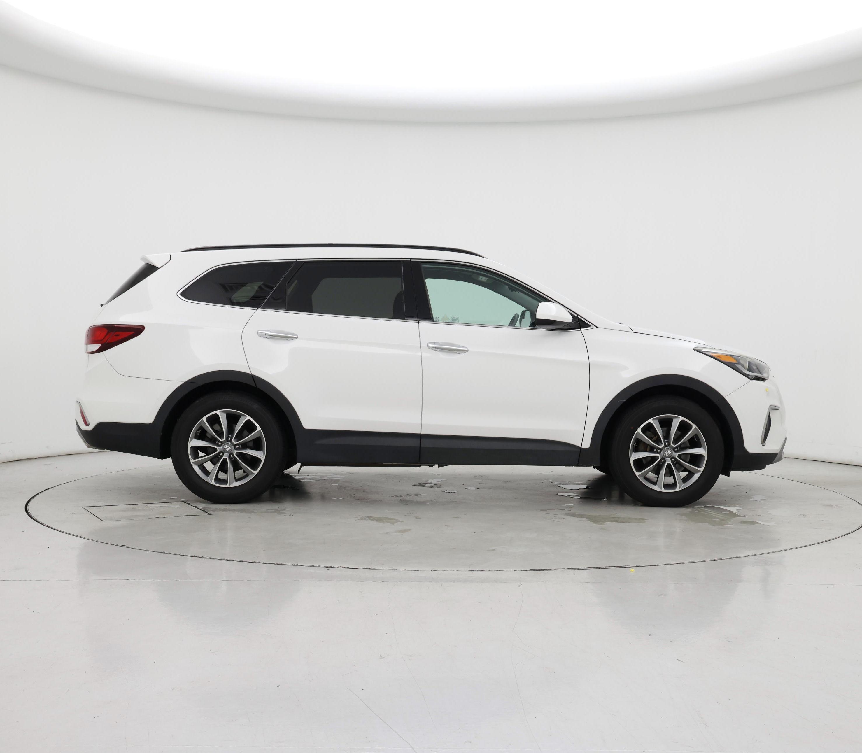 Thumbnail: 2017 Hyundai Santa Fe - 7