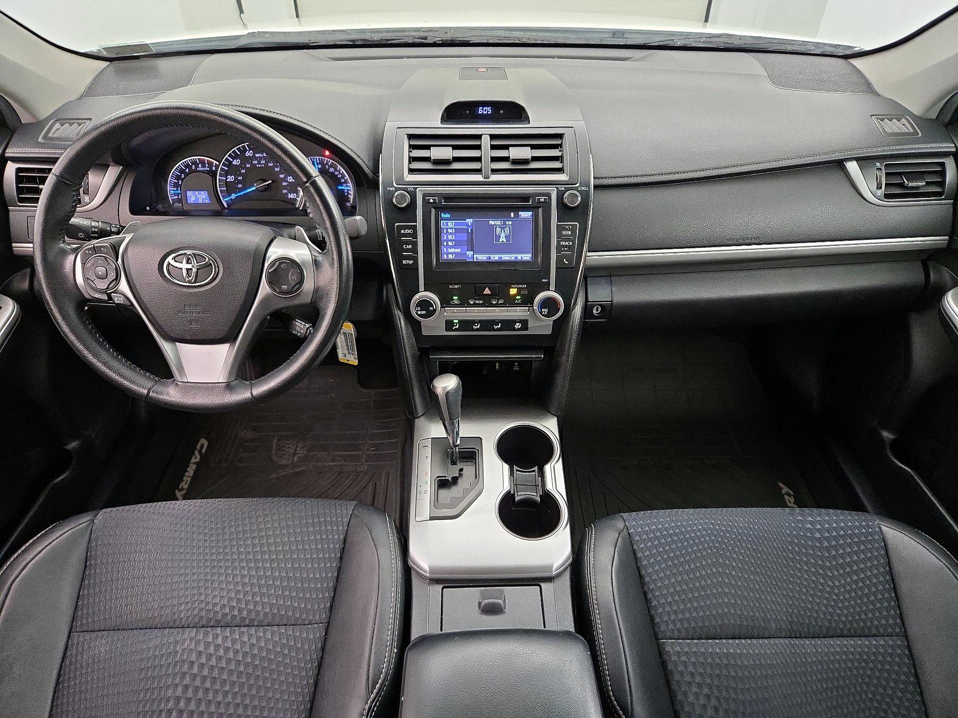 Thumbnail: 2014 Toyota Camry - 9