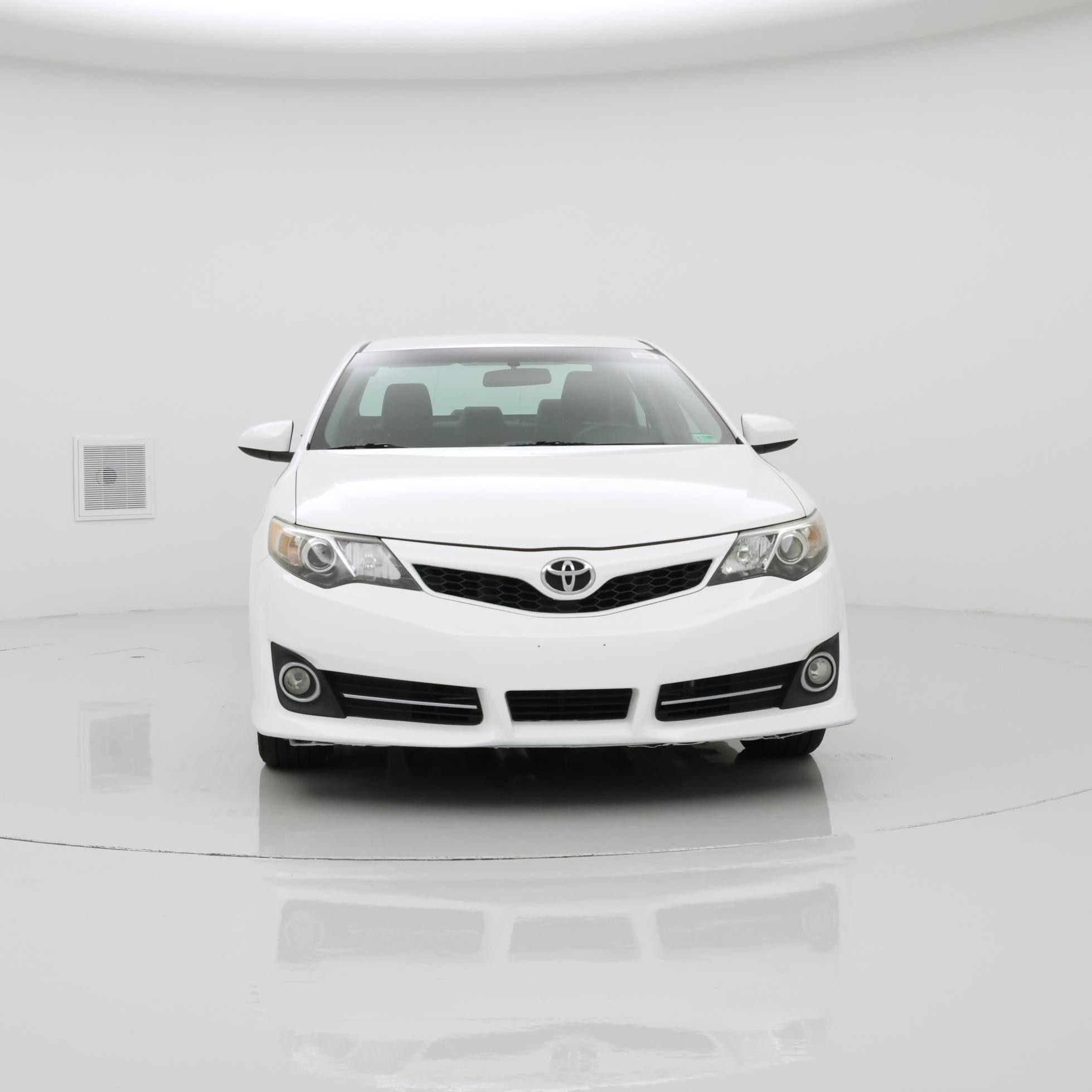 Thumbnail: 2014 Toyota Camry - 5