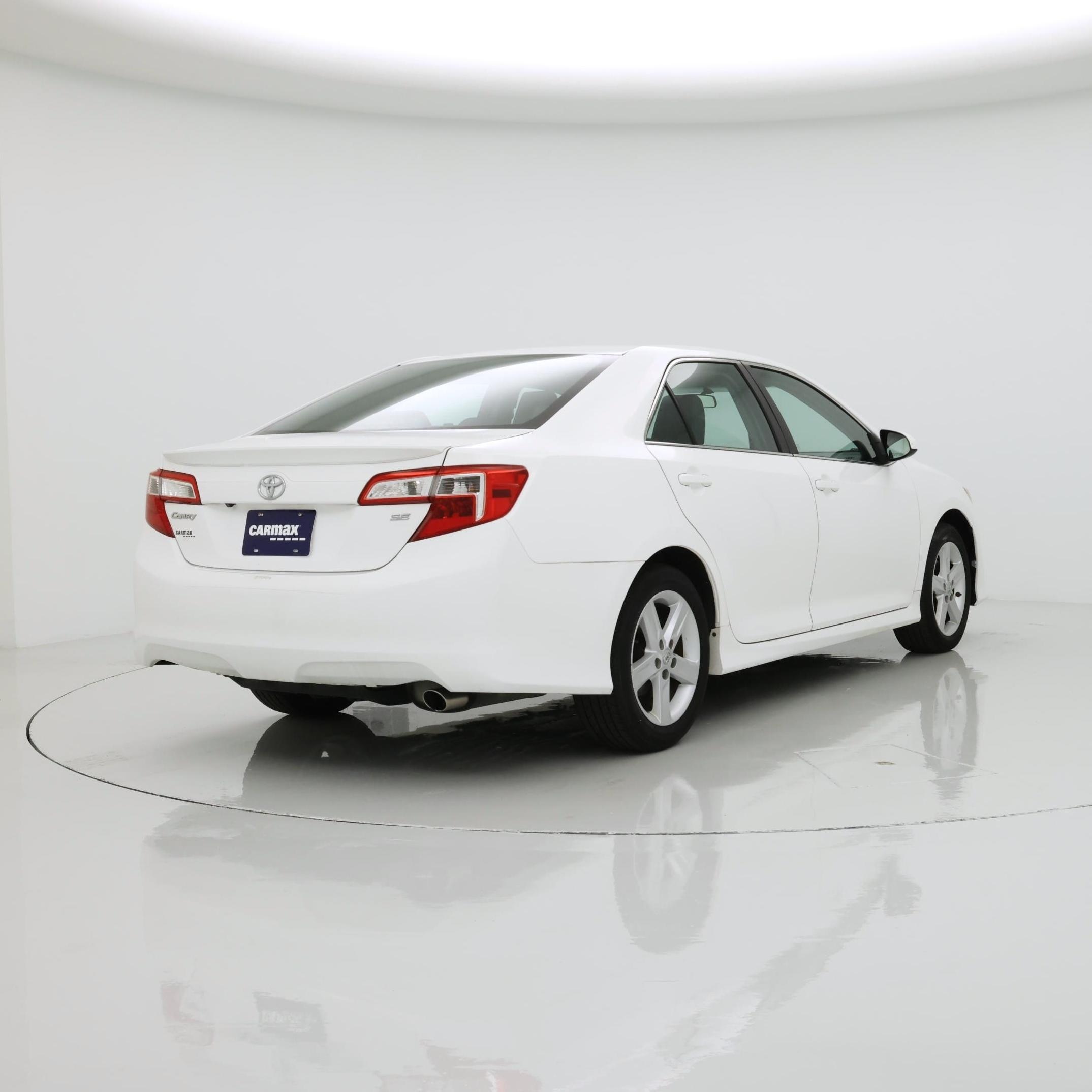 Thumbnail: 2014 Toyota Camry - 8