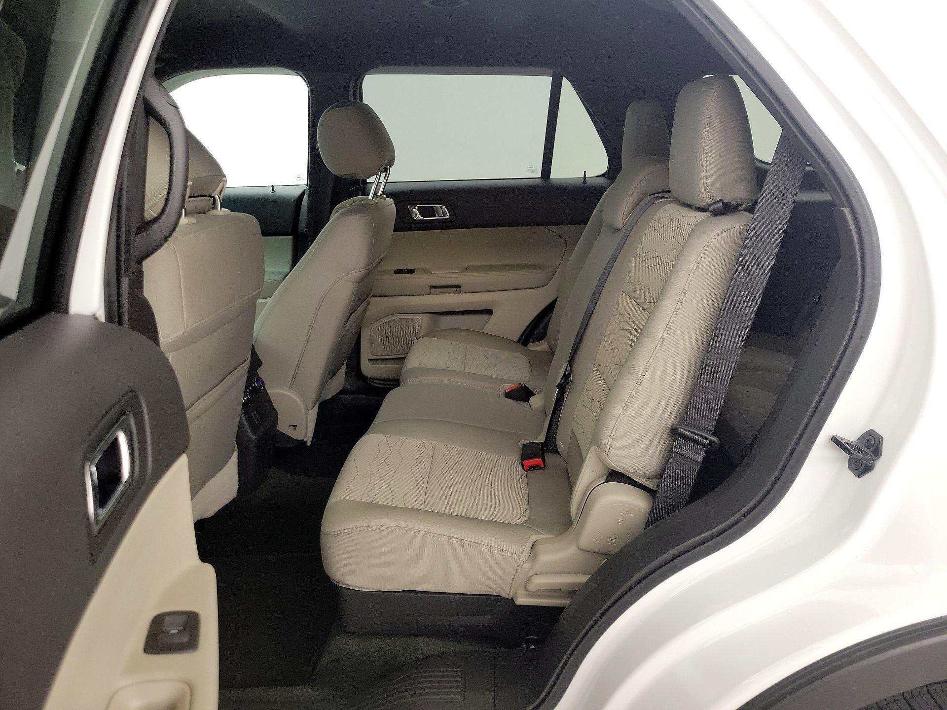 Thumbnail: 2013 Ford Explorer - 18