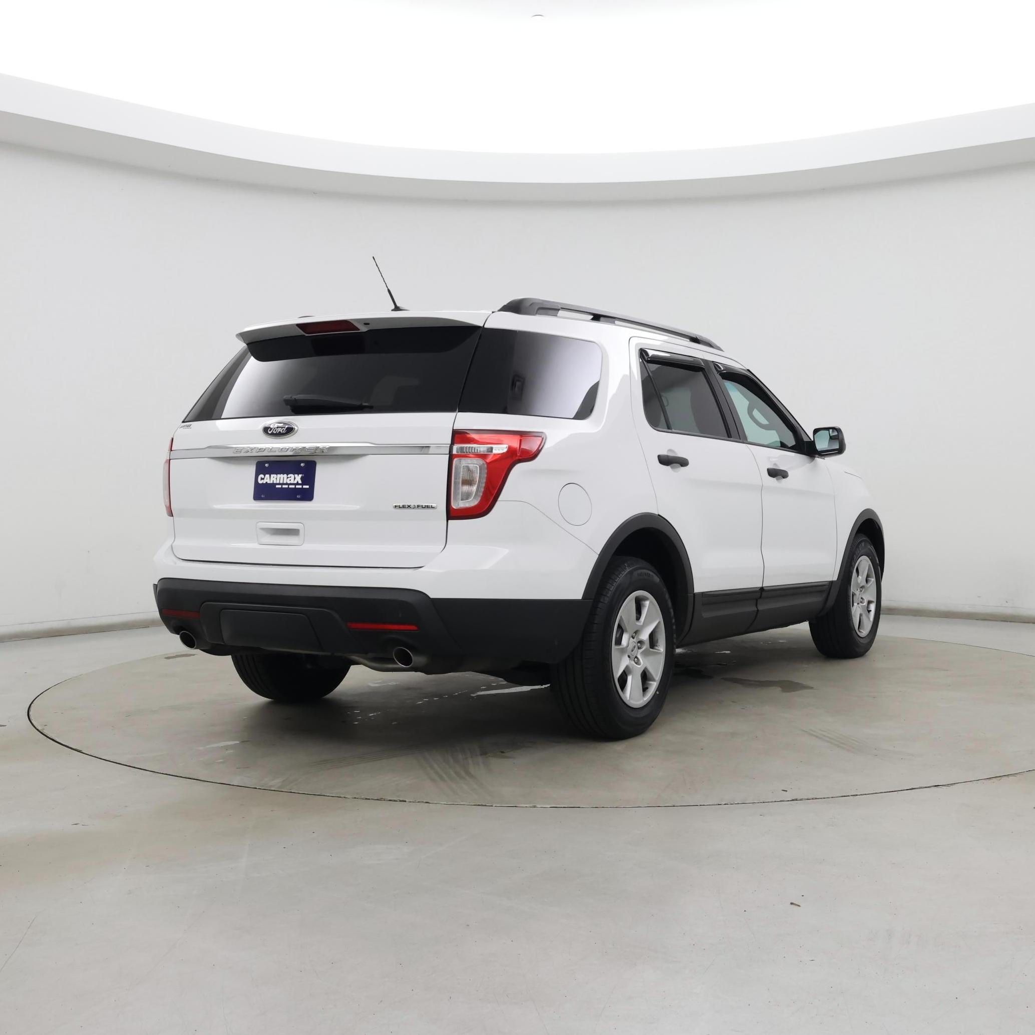 Thumbnail: 2013 Ford Explorer - 8