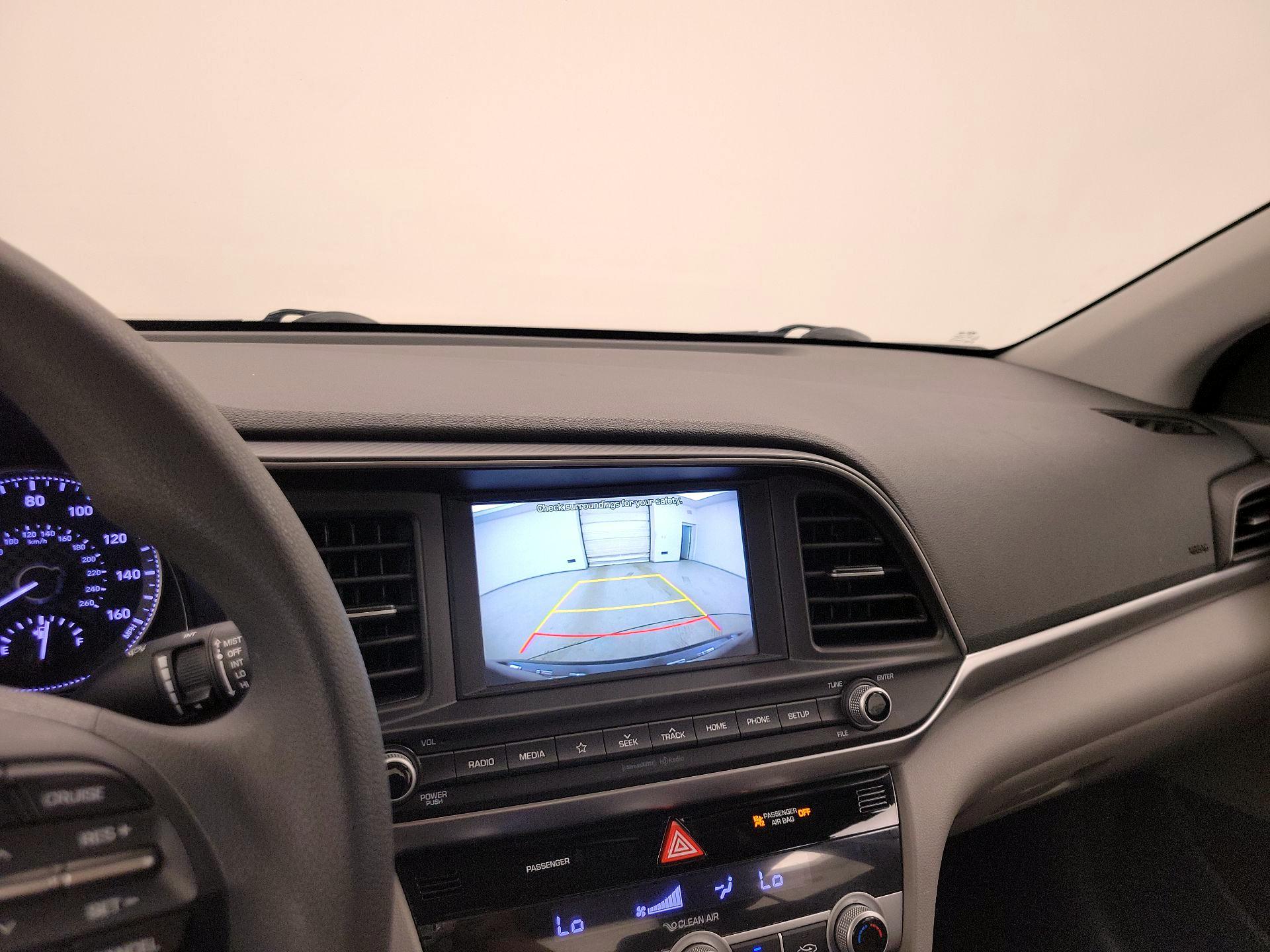Thumbnail: 2020 Hyundai Elantra - 14