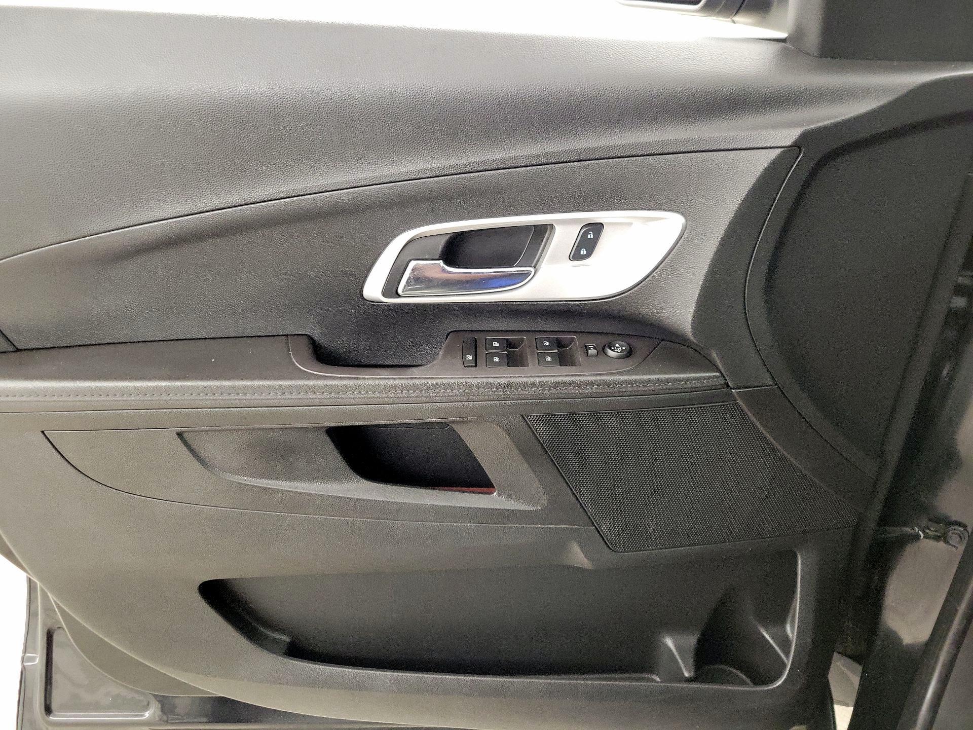 Thumbnail: 2016 Chevrolet Equinox - 12
