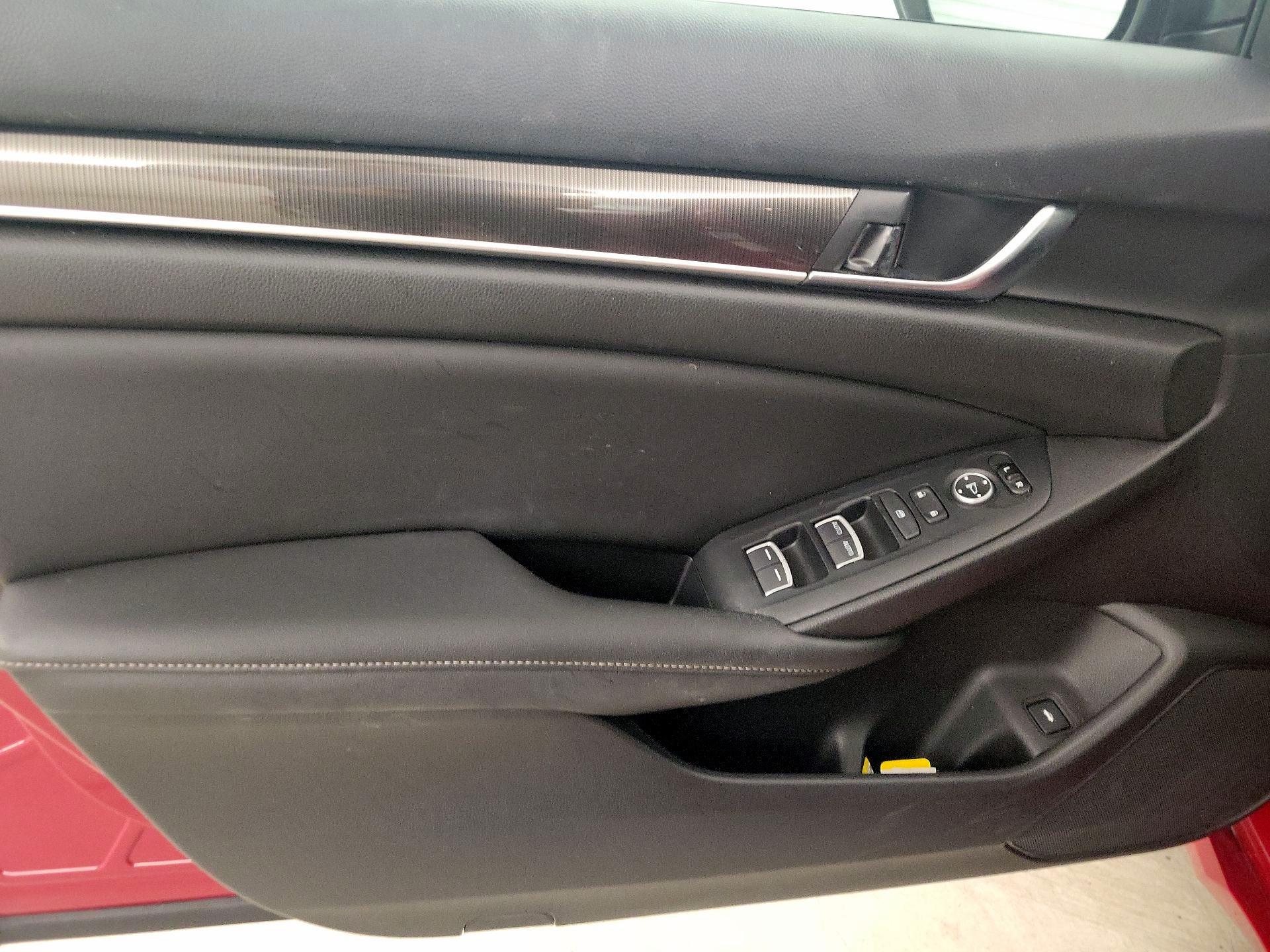 Thumbnail: 2019 Honda Accord - 12