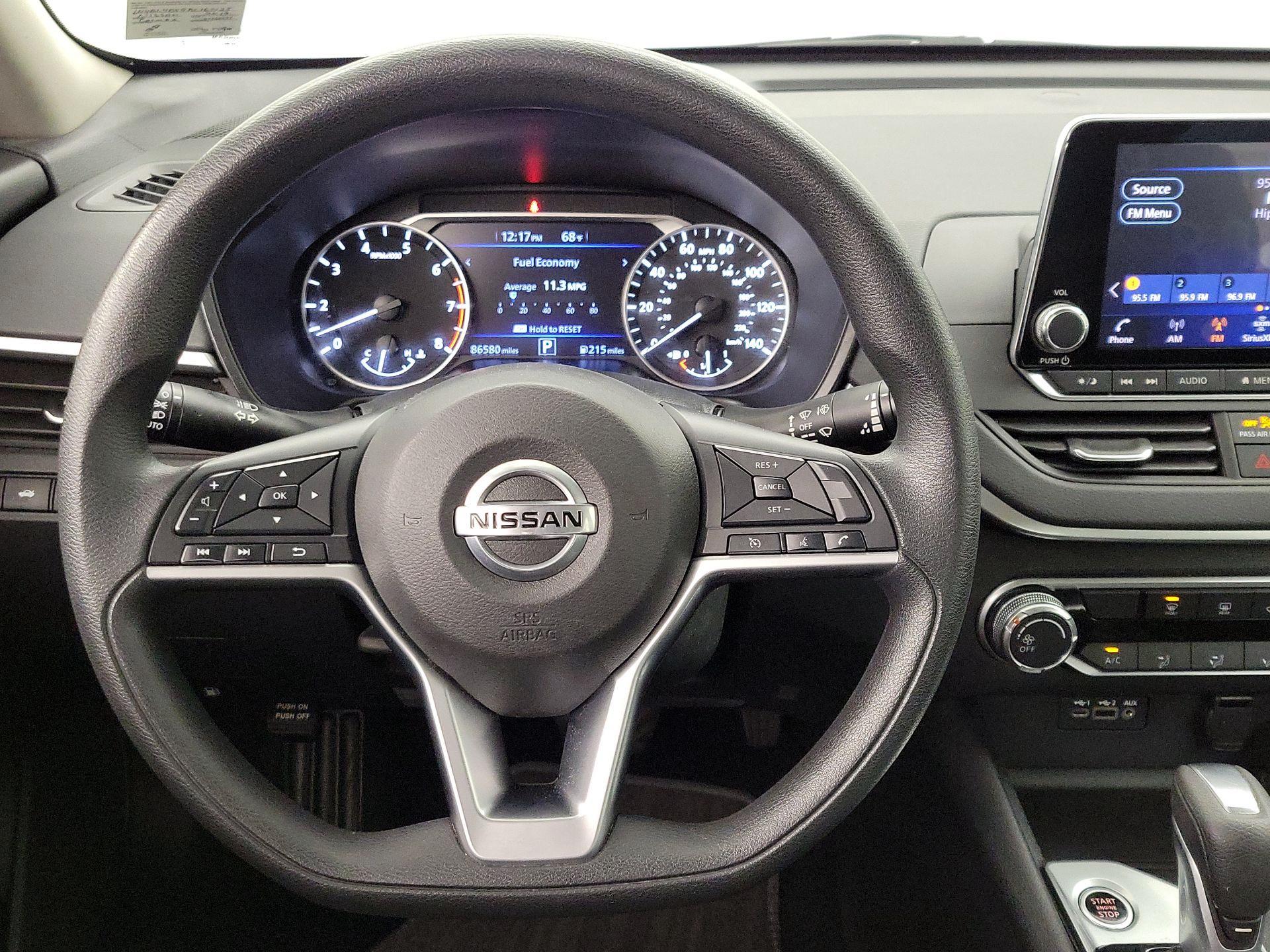 Thumbnail: 2019 Nissan Altima - 10