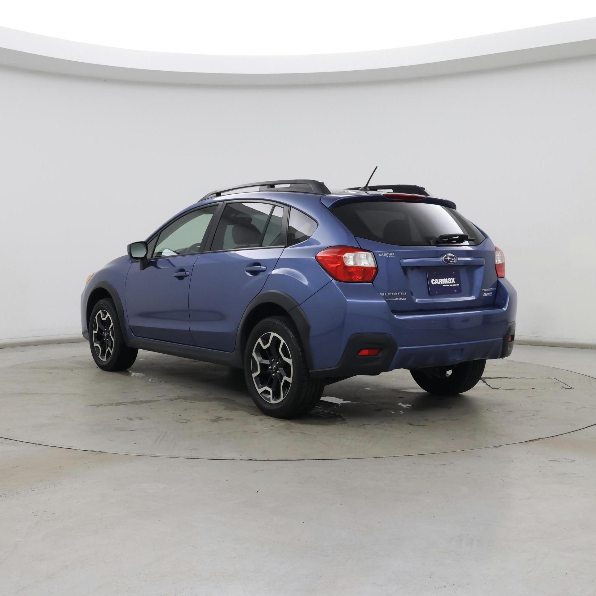 Thumbnail: 2017 Subaru Crosstrek - 2