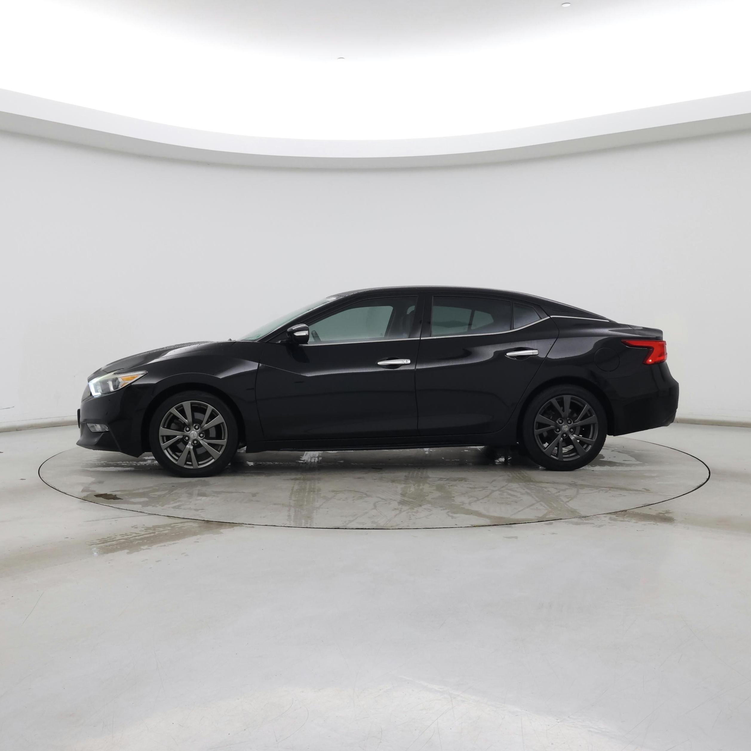 Thumbnail: 2017 Nissan Maxima - 3
