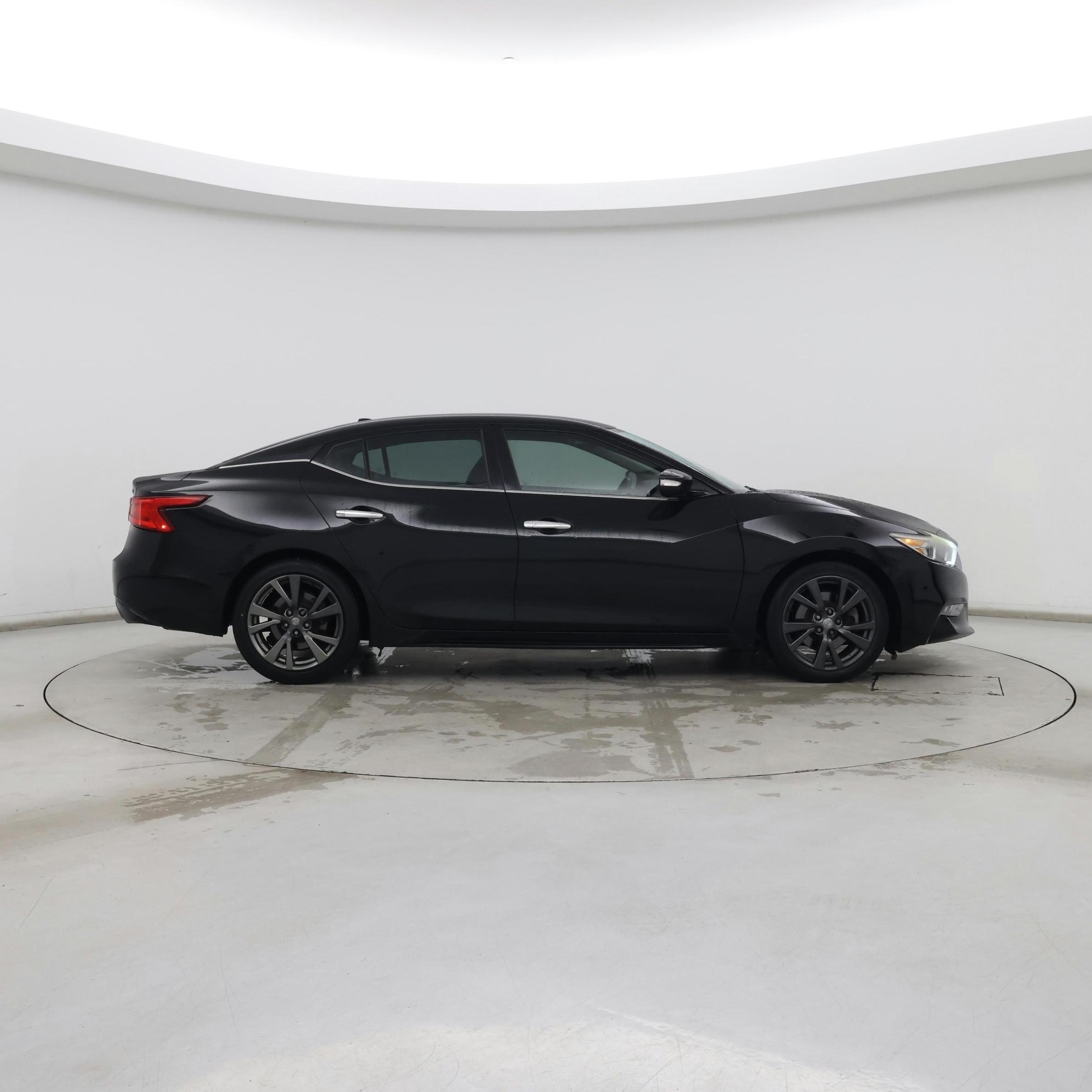 Thumbnail: 2017 Nissan Maxima - 7