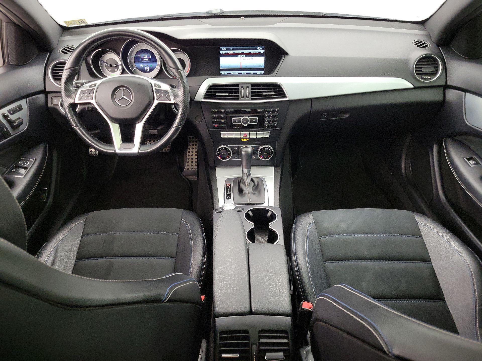 Thumbnail: 2015 Mercedes-Benz C-Class - 9