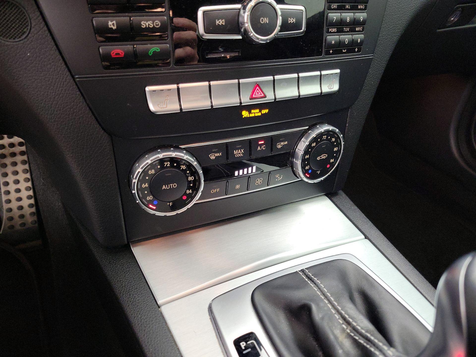 Thumbnail: 2015 Mercedes-Benz C-Class - 17