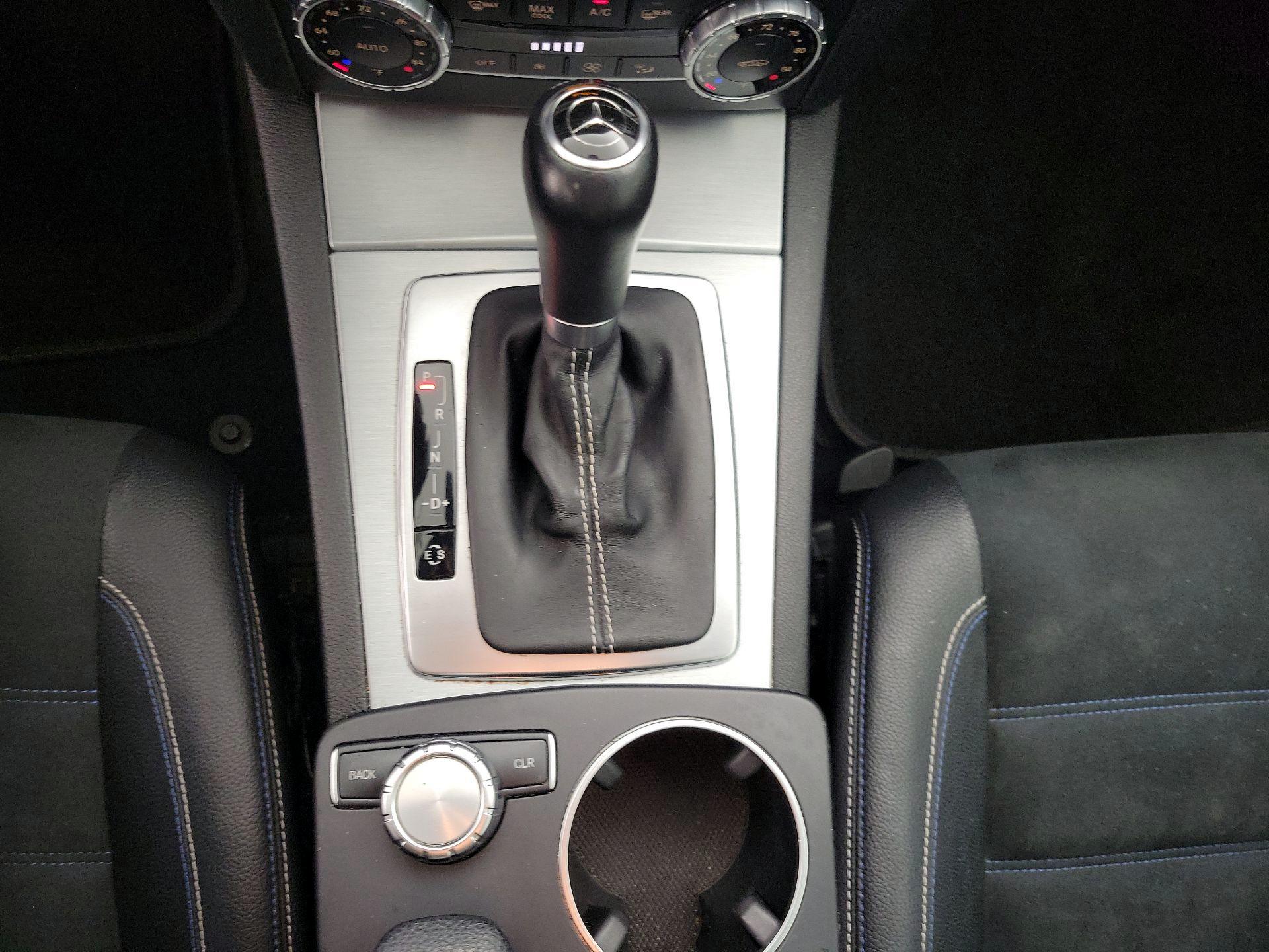 Thumbnail: 2015 Mercedes-Benz C-Class - 18