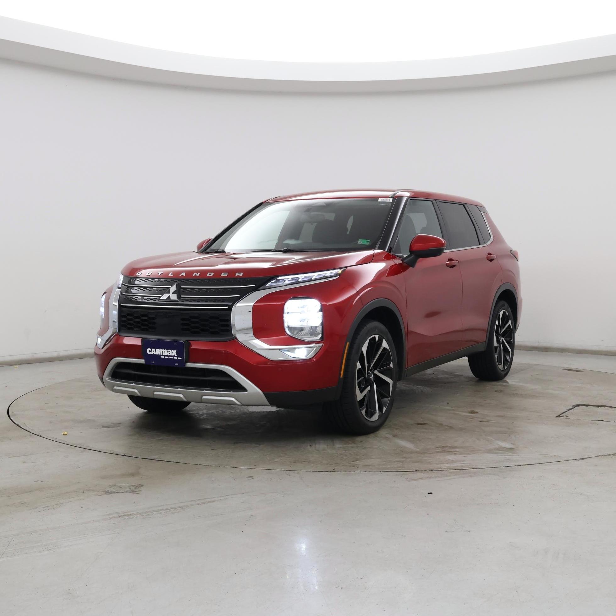 Thumbnail: 2024 Mitsubishi Outlander - 4