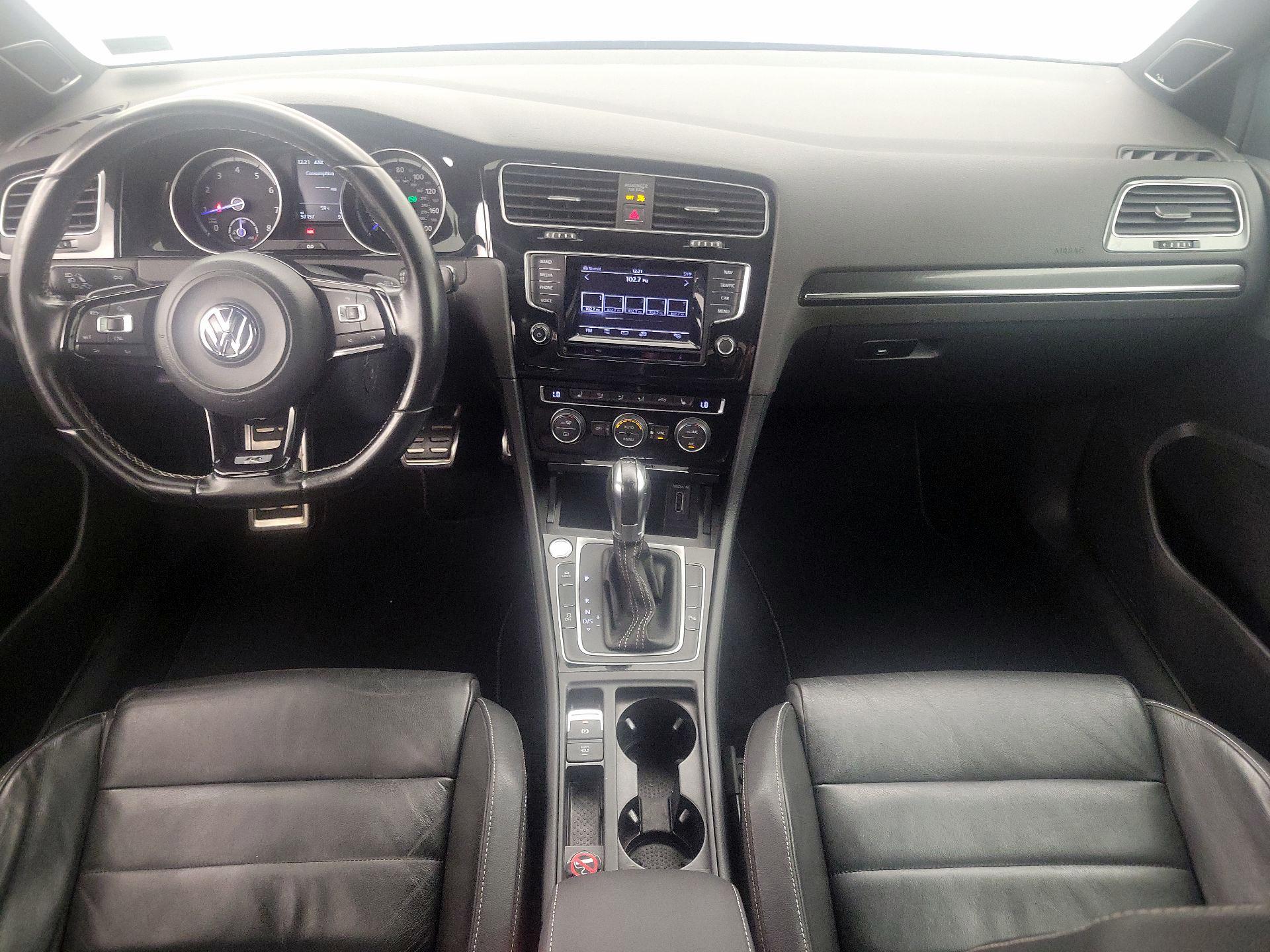 Thumbnail: 2015 Volkswagen Golf - 9