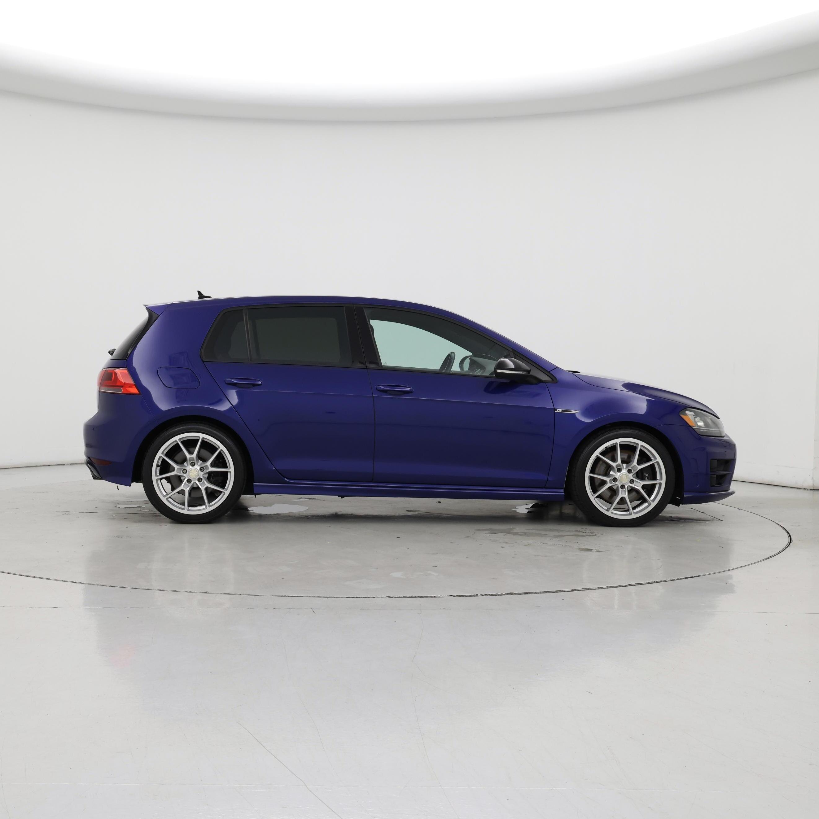Thumbnail: 2015 Volkswagen Golf - 7