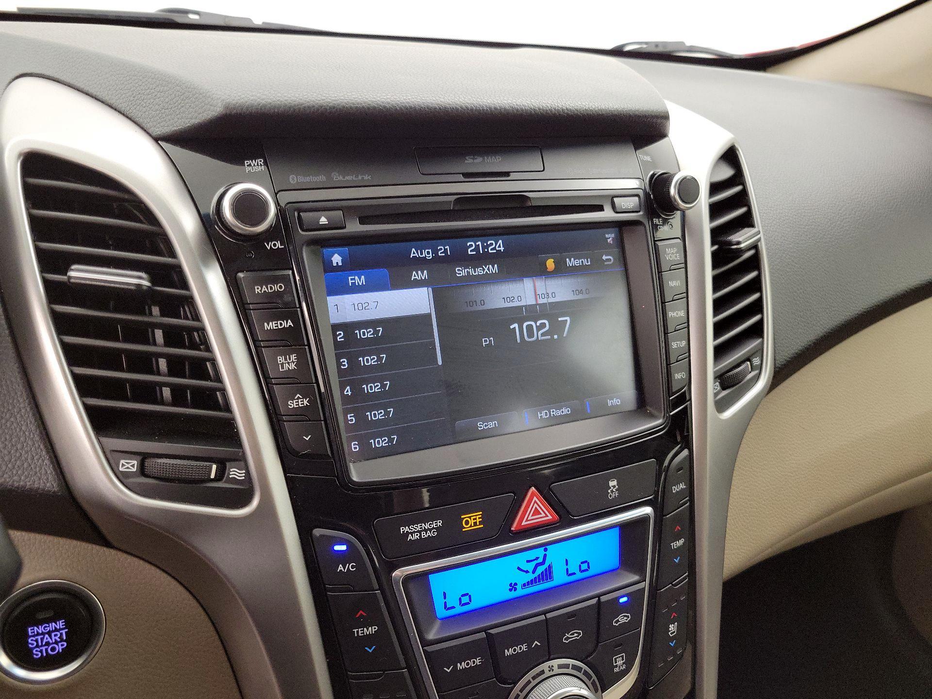Thumbnail: 2016 Hyundai Elantra - 16