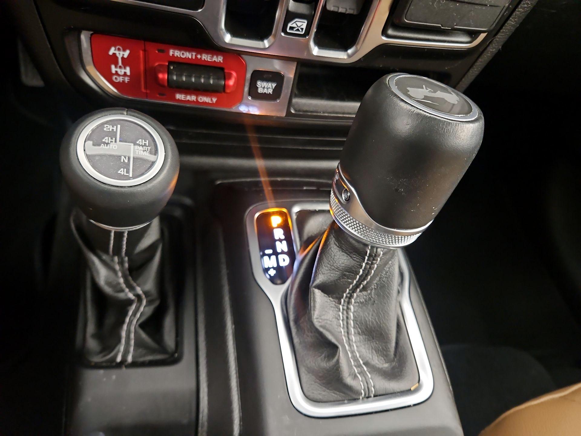 Thumbnail: 2022 Jeep Wrangler - 18