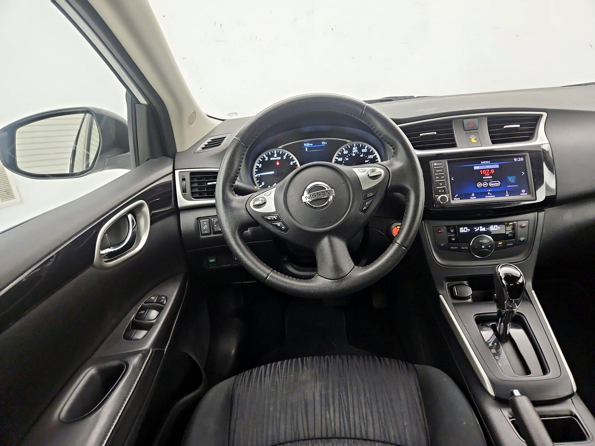 Thumbnail: 2019 Nissan Sentra - 10
