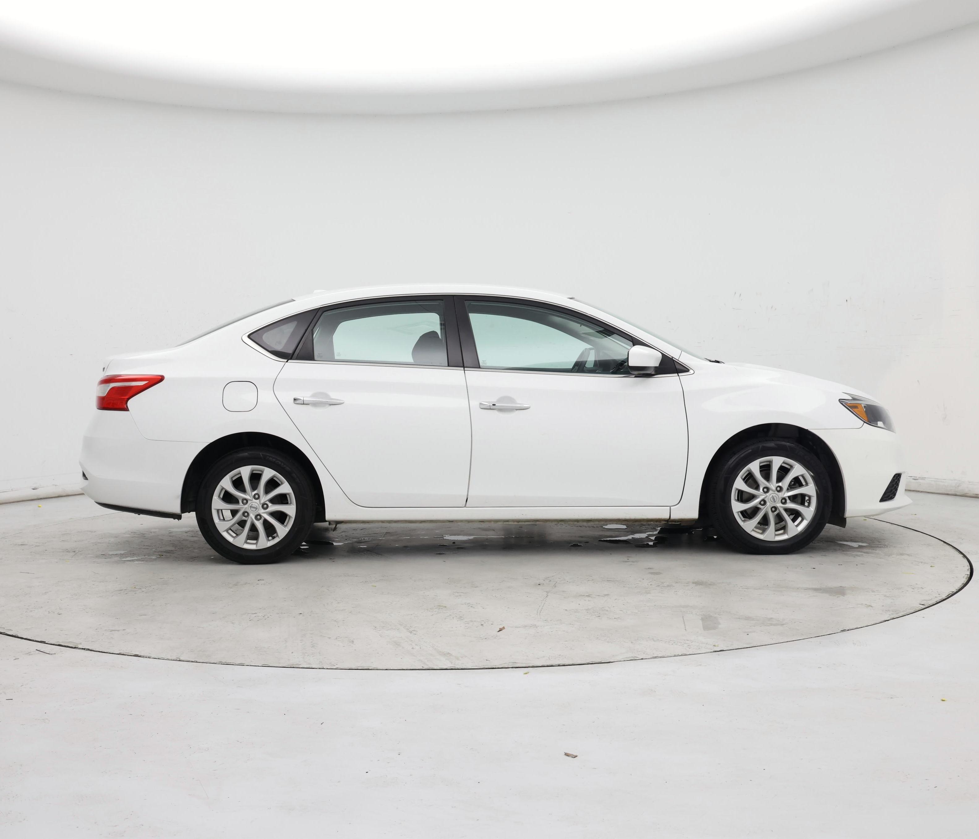 Thumbnail: 2019 Nissan Sentra - 7