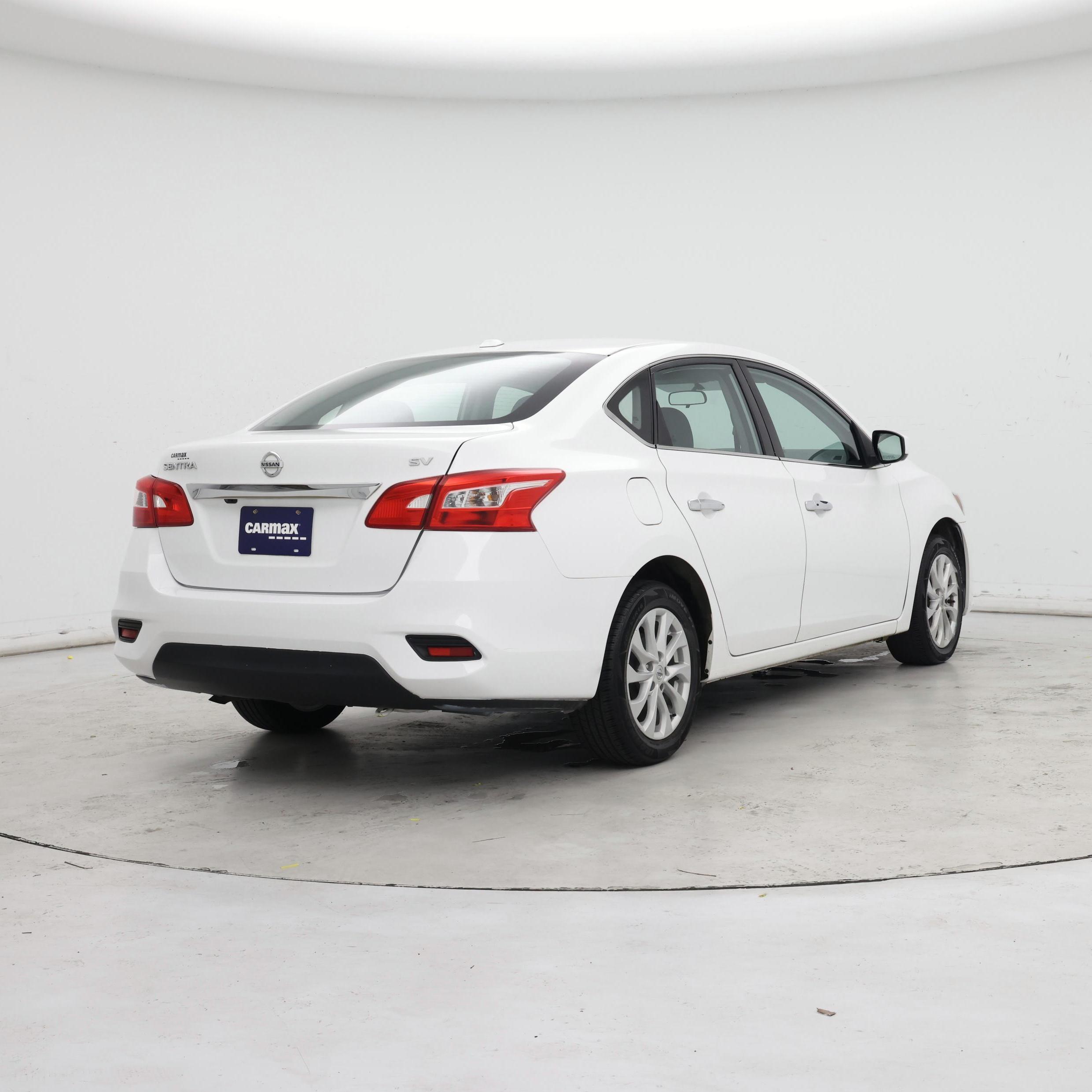 Thumbnail: 2019 Nissan Sentra - 8