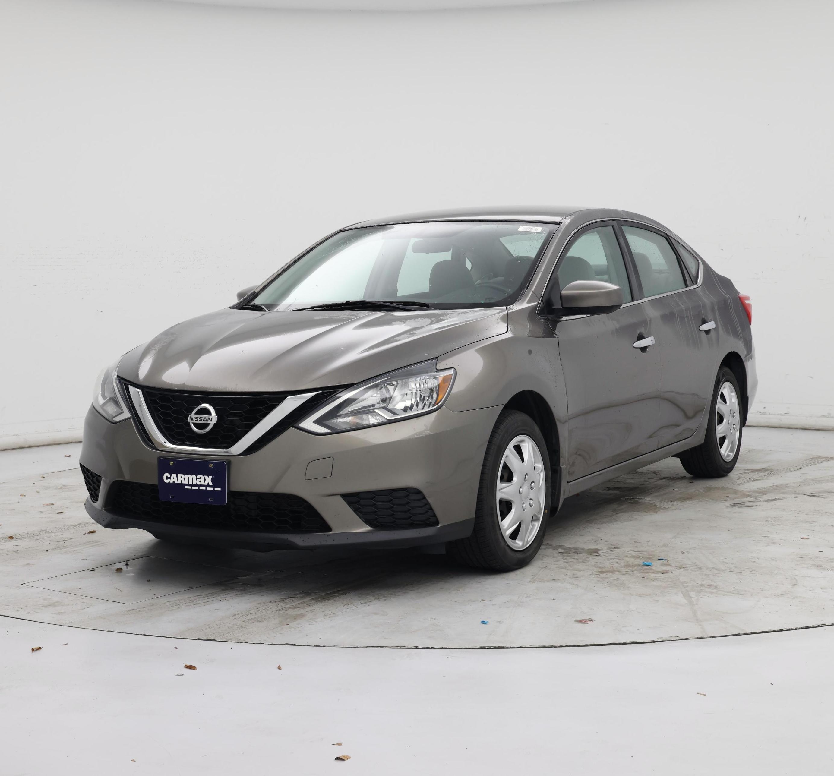 Thumbnail: 2016 Nissan Sentra - 4
