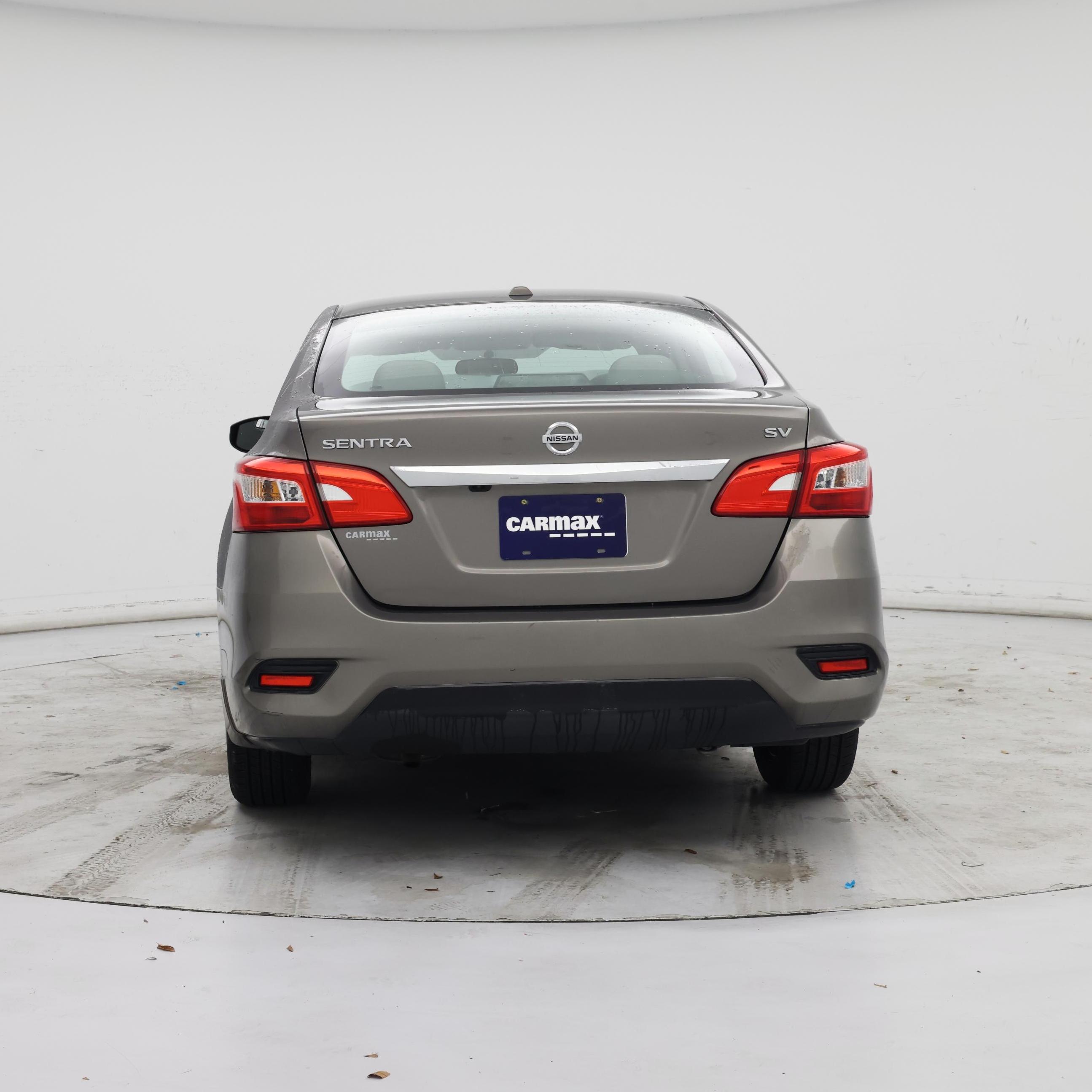 Thumbnail: 2016 Nissan Sentra - 6