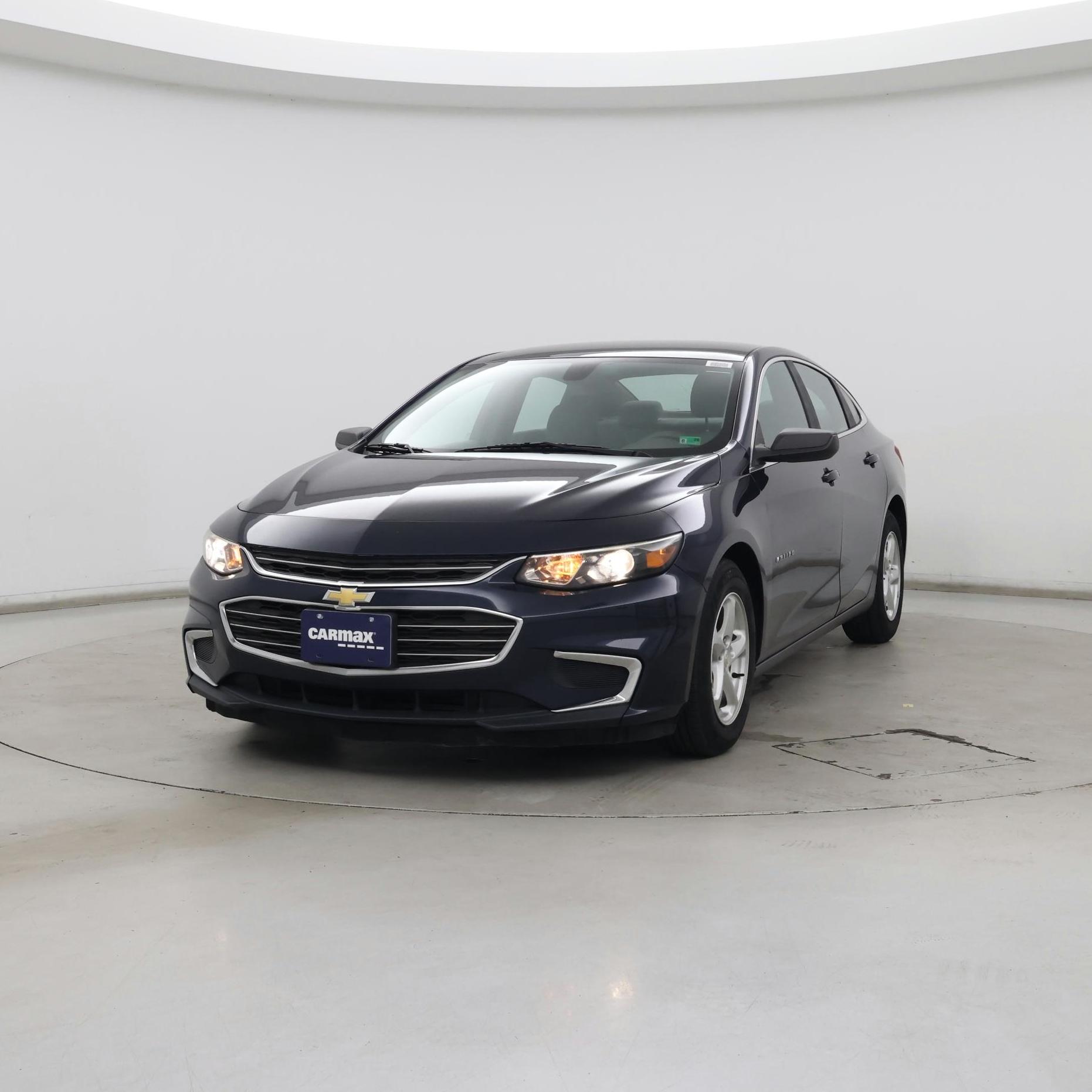 Thumbnail: 2017 Chevrolet Malibu - 4
