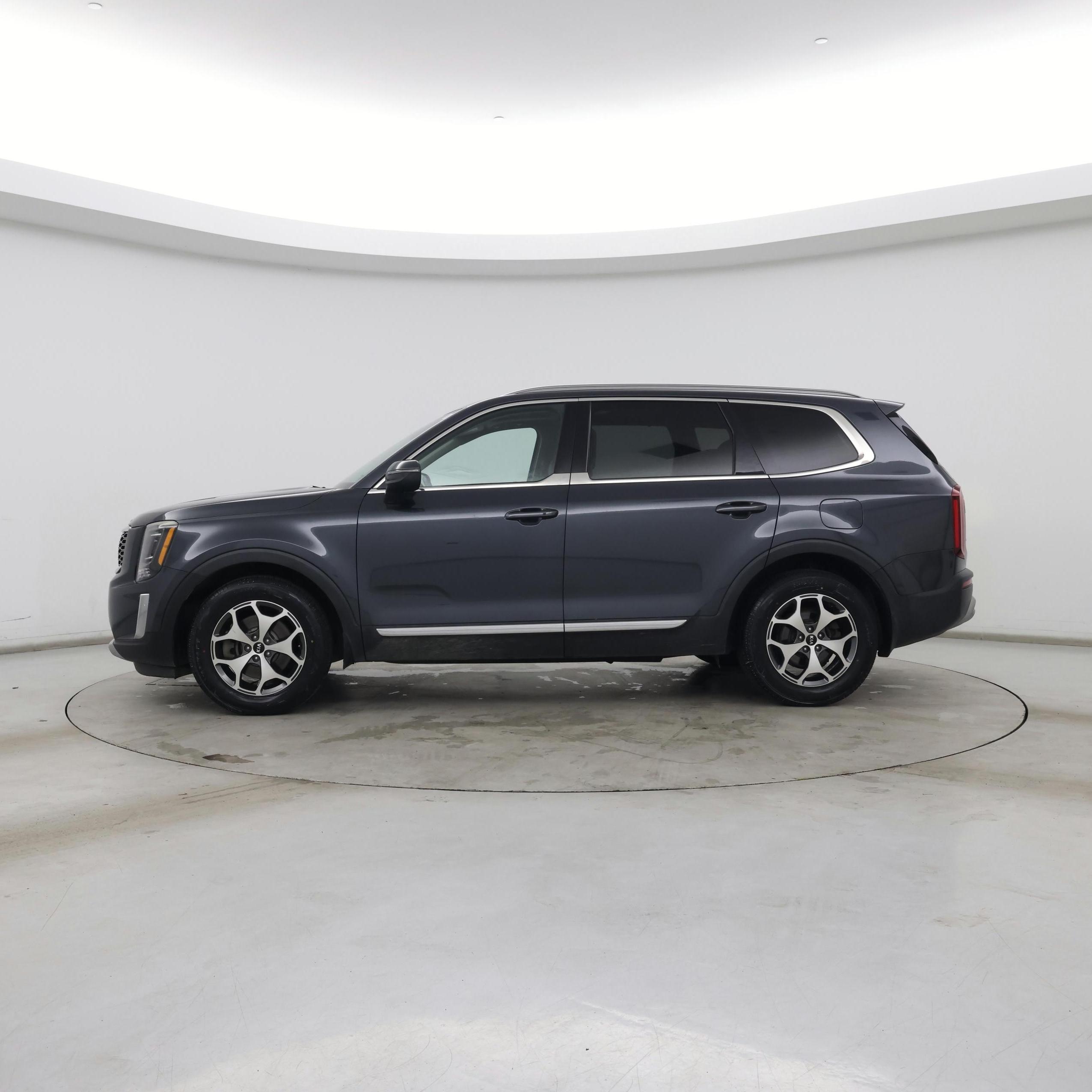 Thumbnail: 2020 Kia Telluride - 3