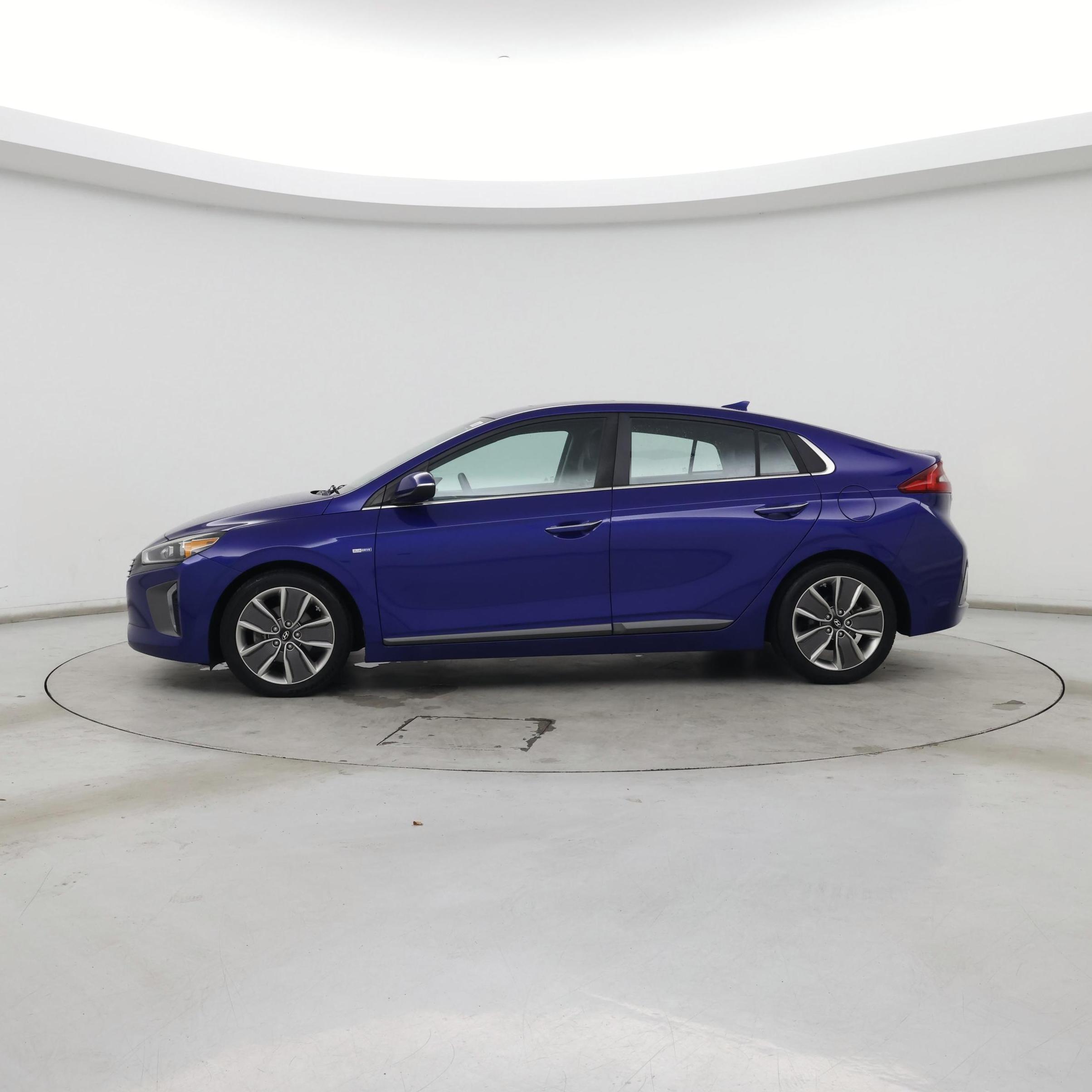 Thumbnail: 2019 Hyundai Ioniq - 3
