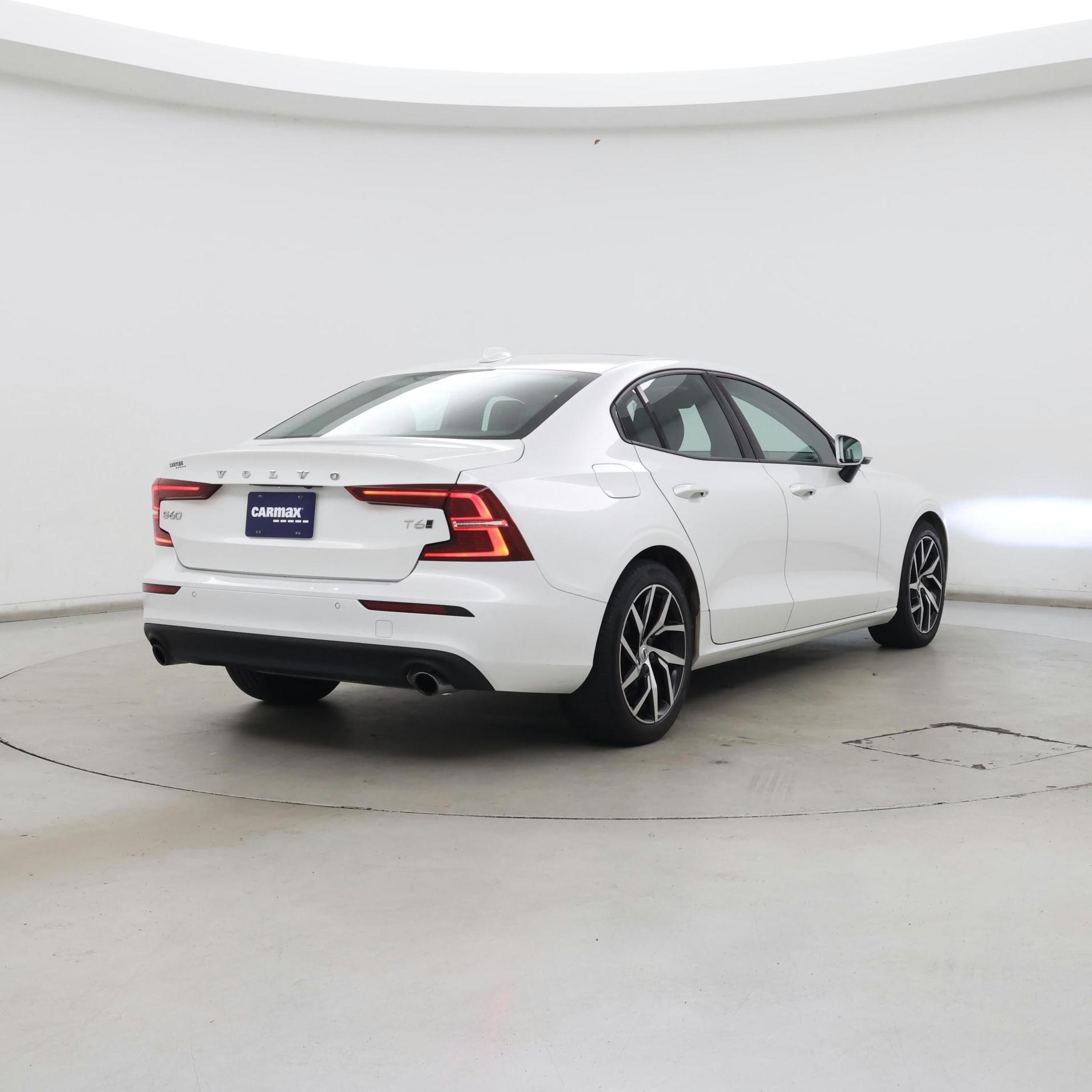 Thumbnail: 2020 Volvo S60 - 8