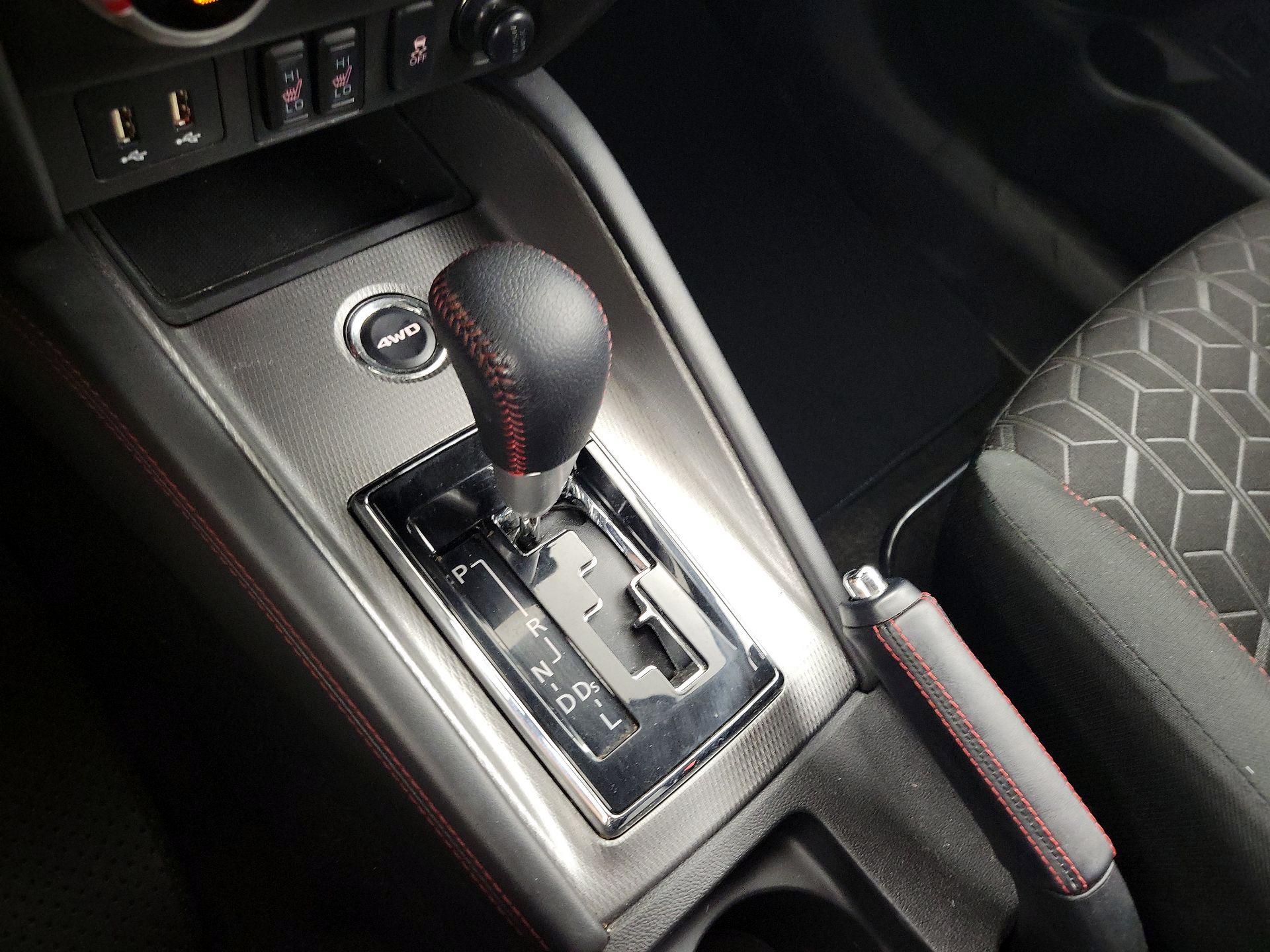 Thumbnail: 2022 Mitsubishi Outlander Sport - 17
