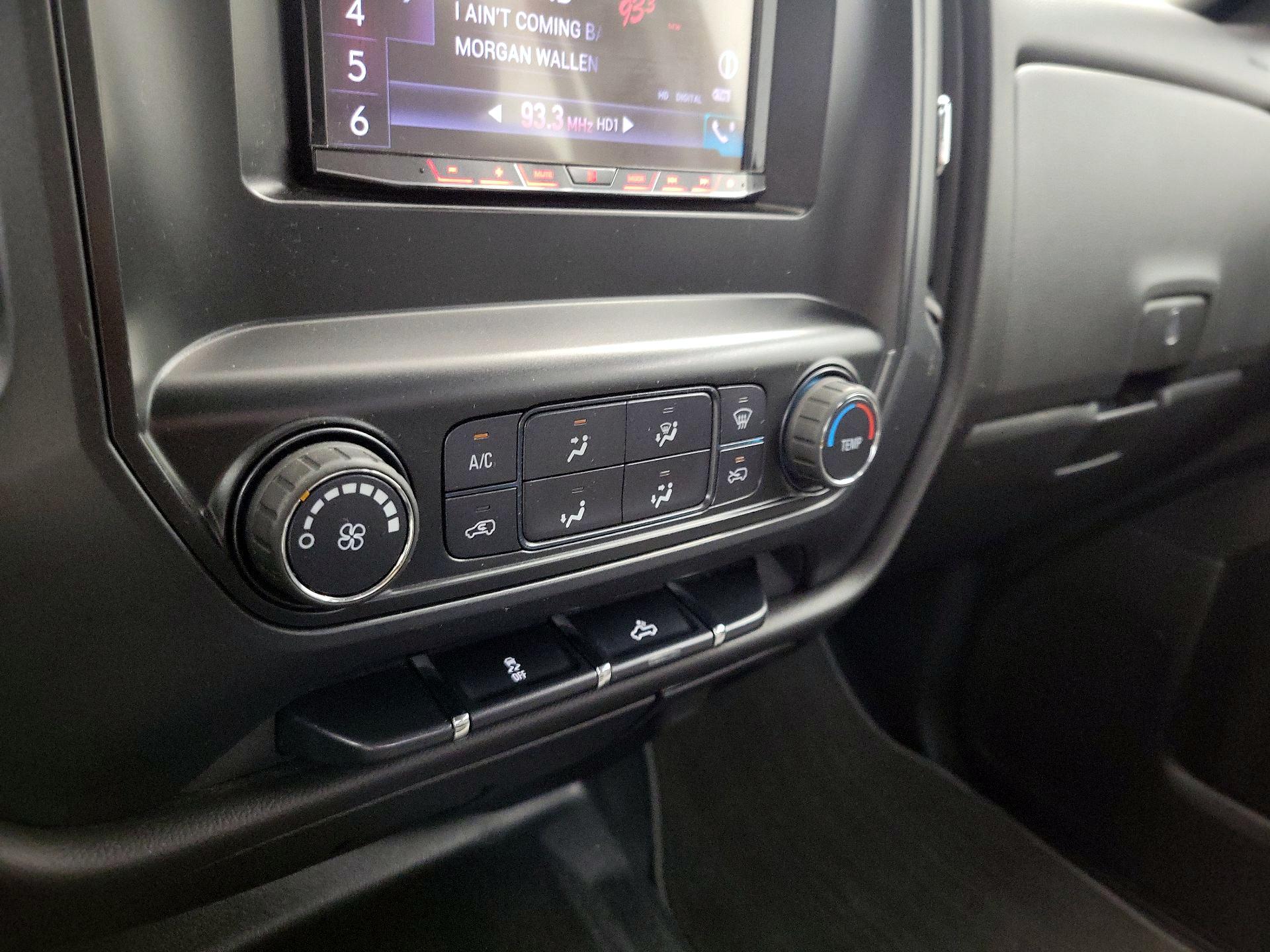 Thumbnail: 2016 Chevrolet Silverado 2500 - 16