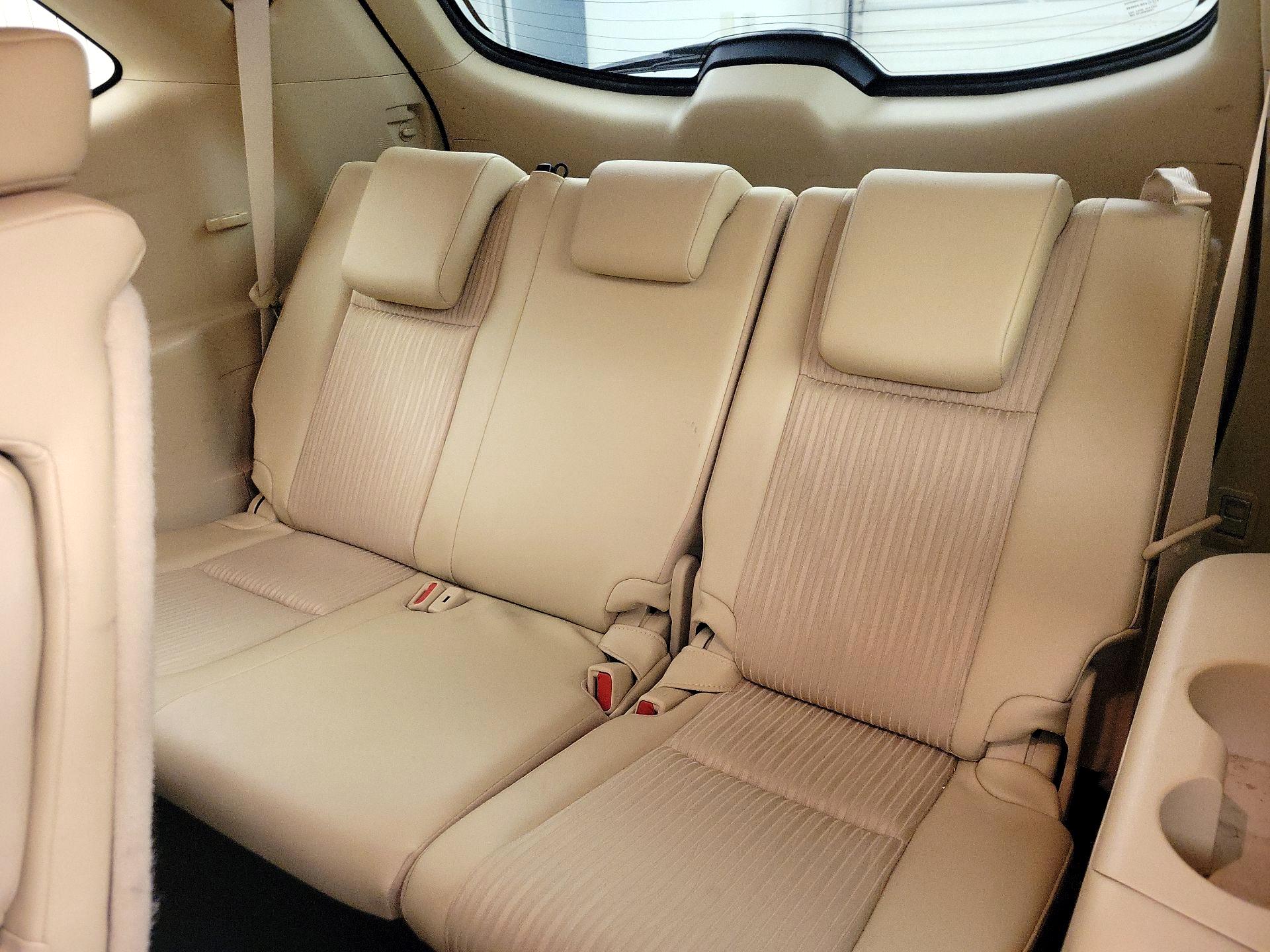 Thumbnail: 2019 Toyota Highlander - 20