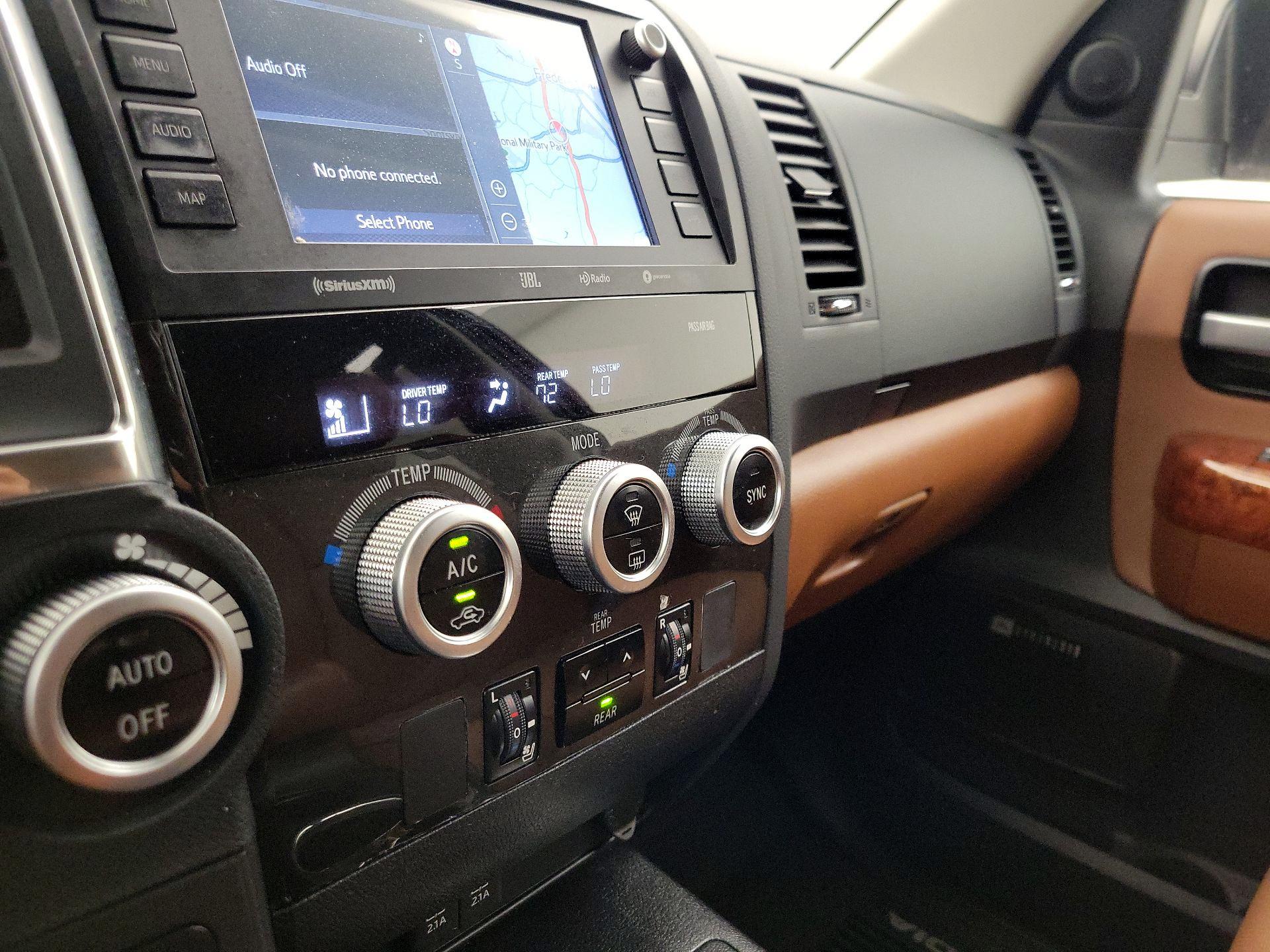 Thumbnail: 2021 Toyota Sequoia - 17