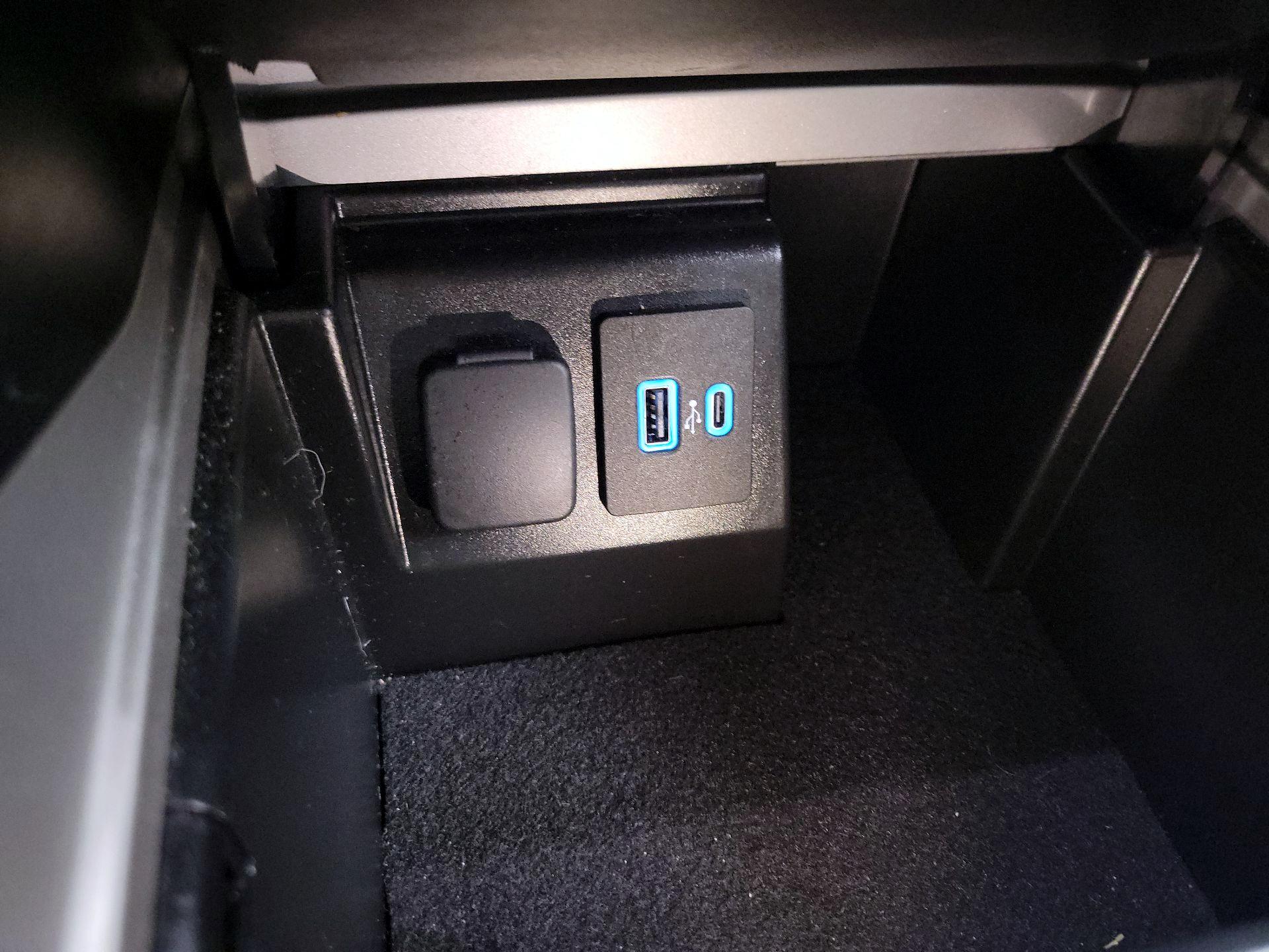 Thumbnail: 2023 Ford Explorer - 19